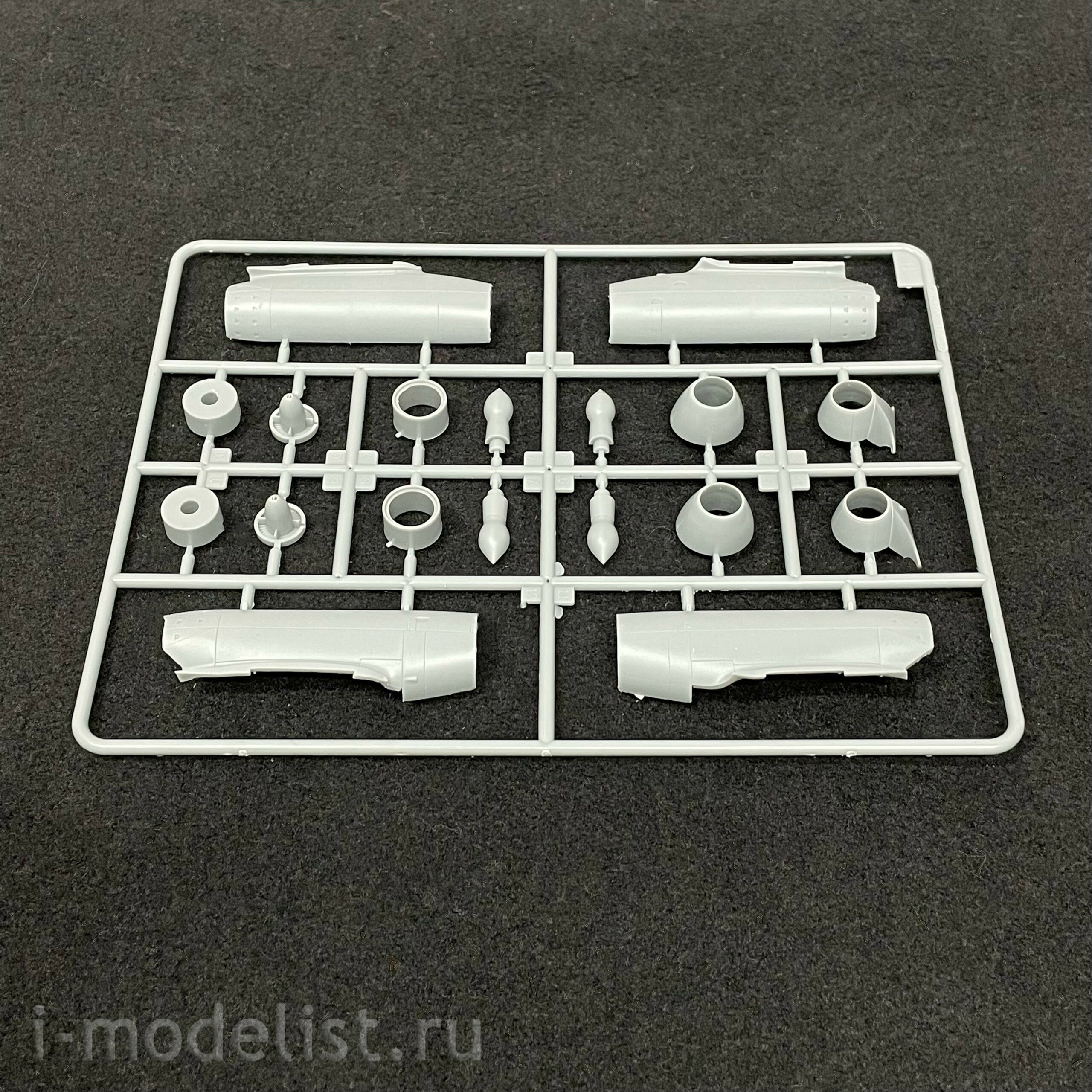 80370 HobbyBoss 1/48 Me 262 A-1a/U1