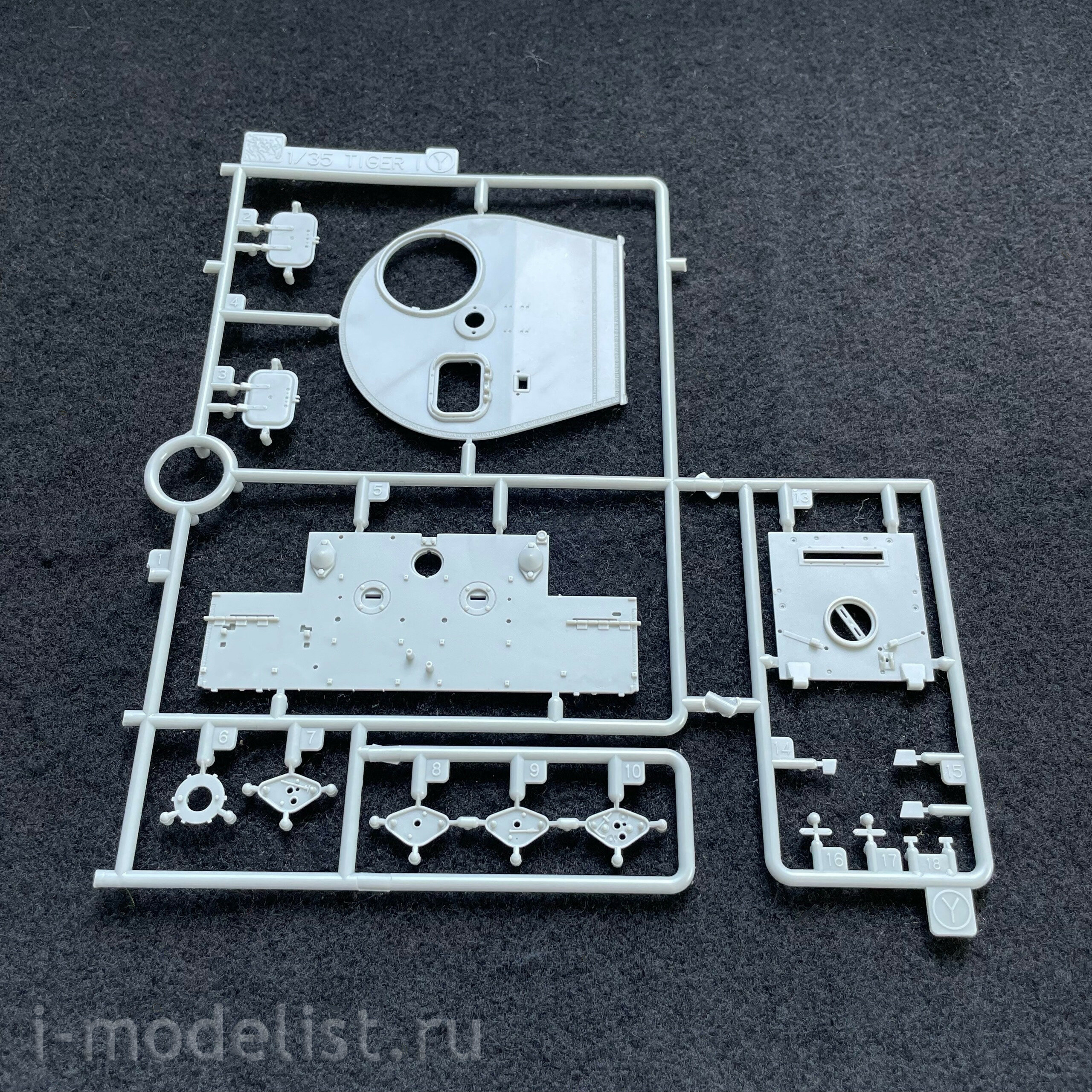 6484 Dragon 1/35 Tiger I Gruppe Fehrmann Tank