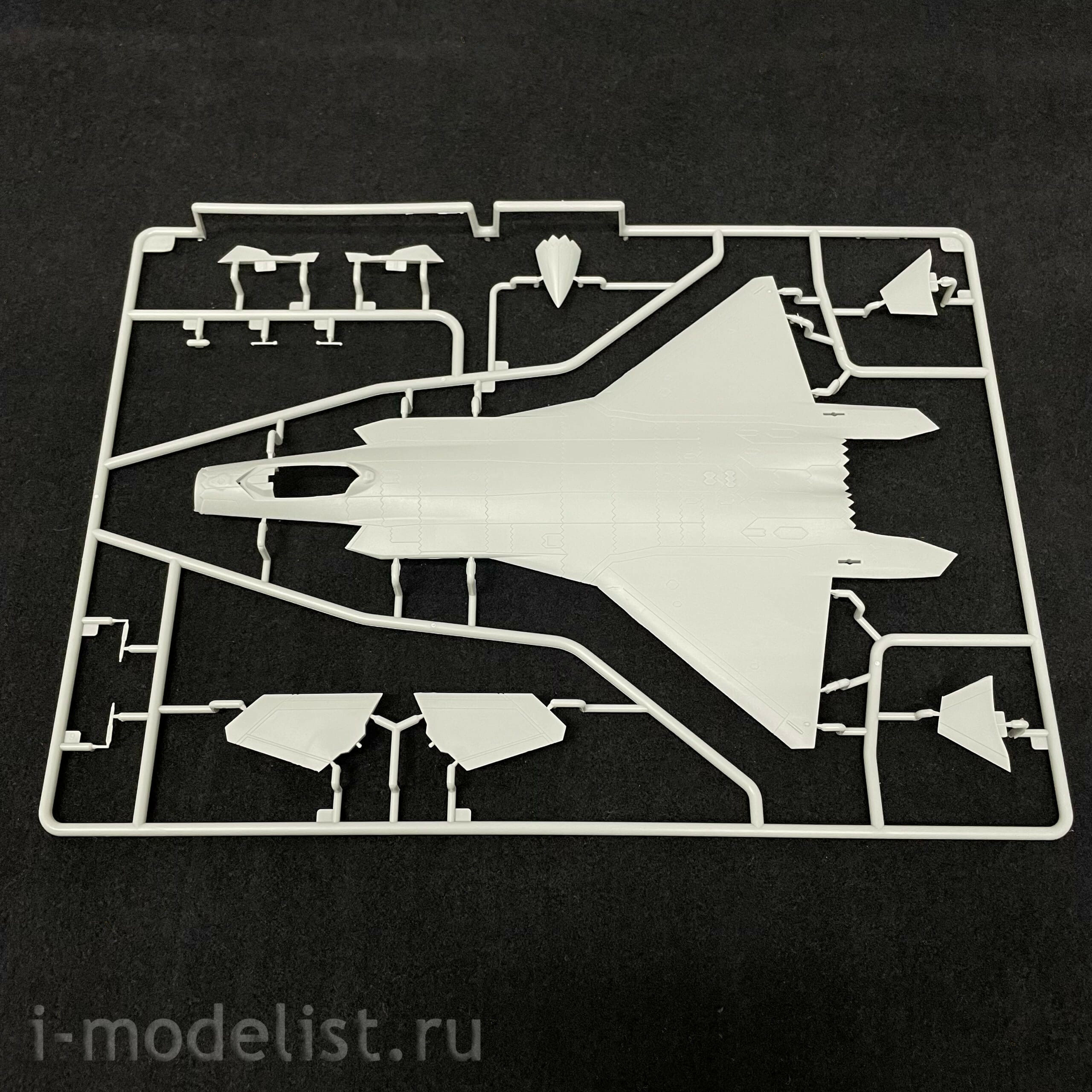 GB7010 Bronco 1/72 PLA Air Force J-20A Stealthfighter
