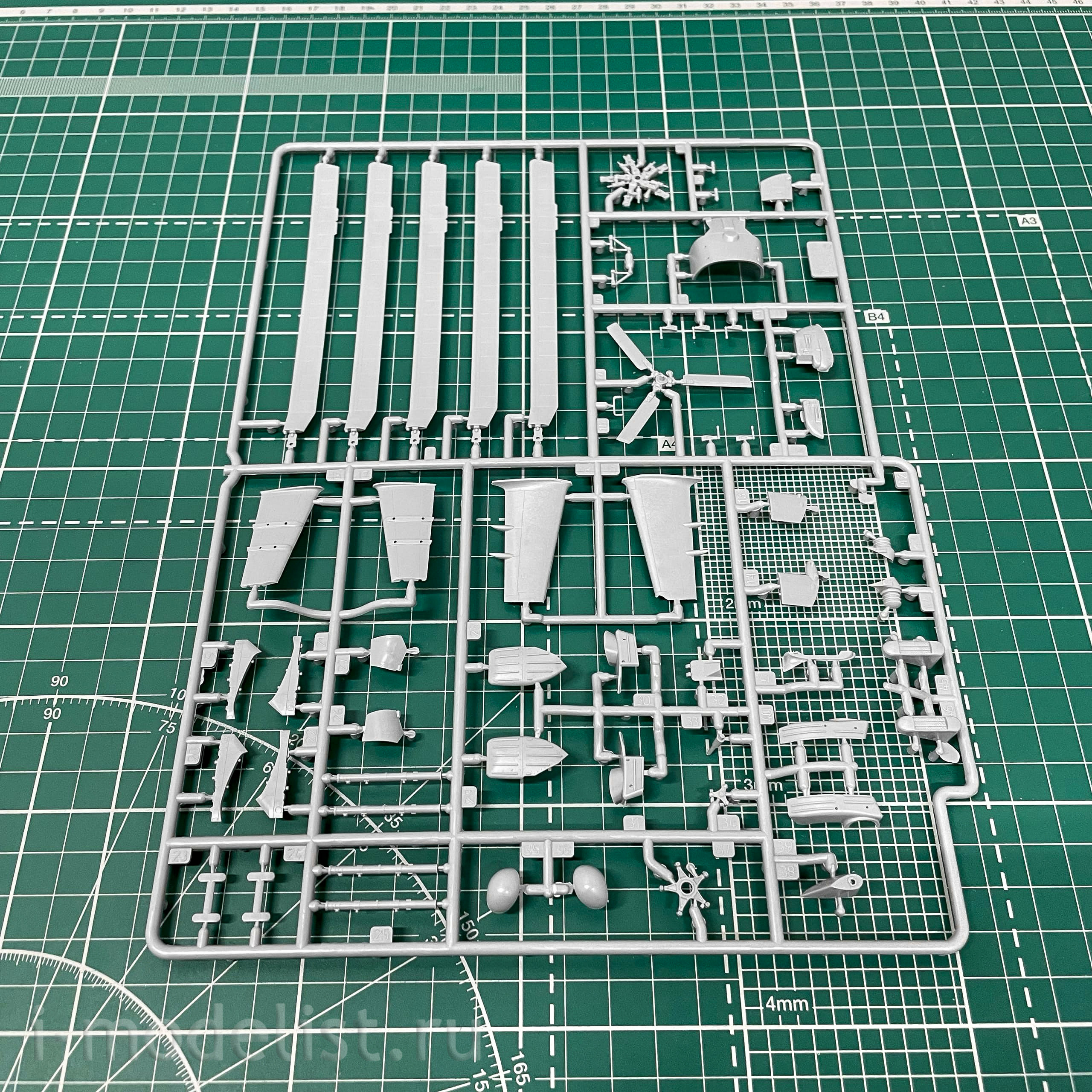 7273 Zvezda 1/72 Soviet attack helicopter