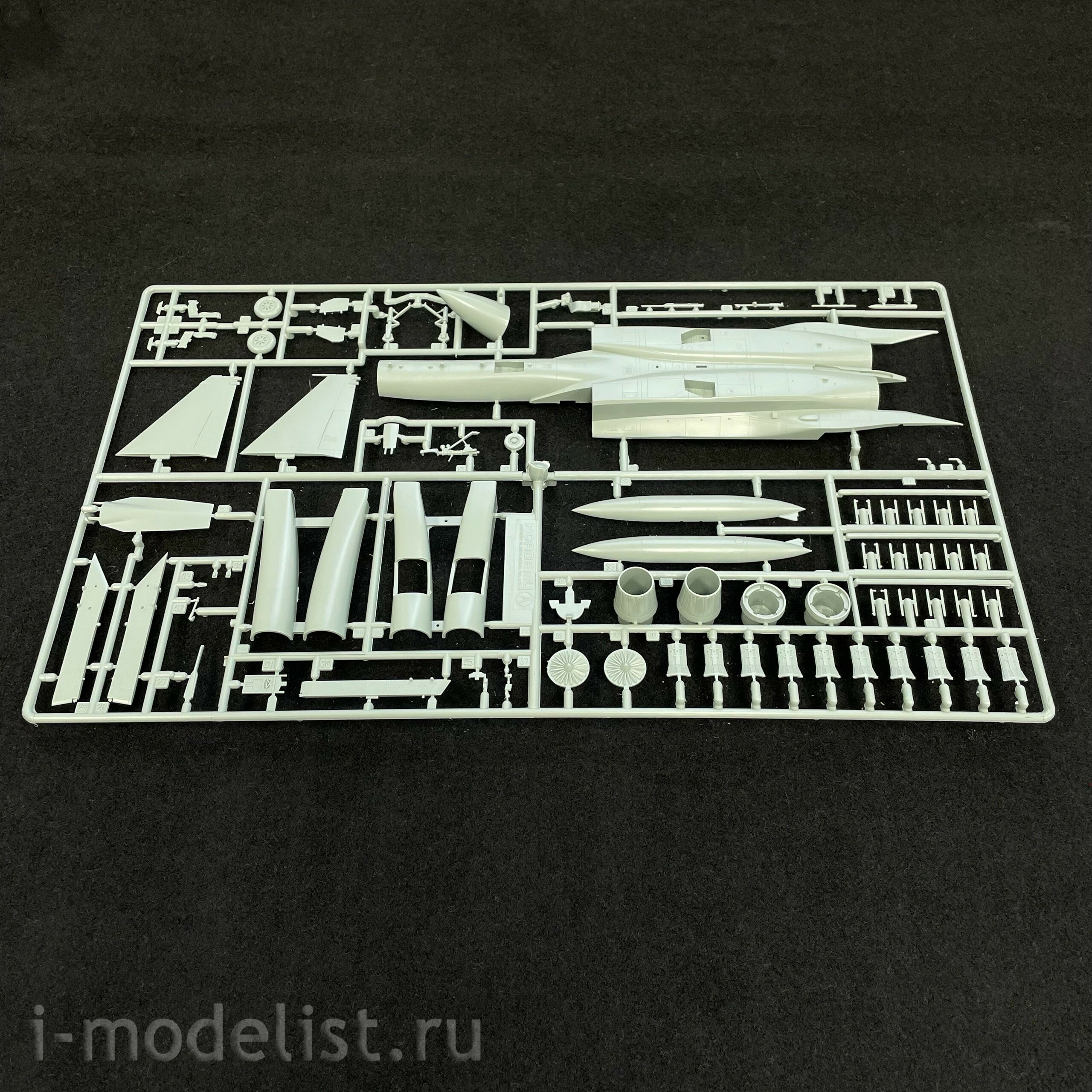 12478 Academy 1/72 F-15E Strike Eagle