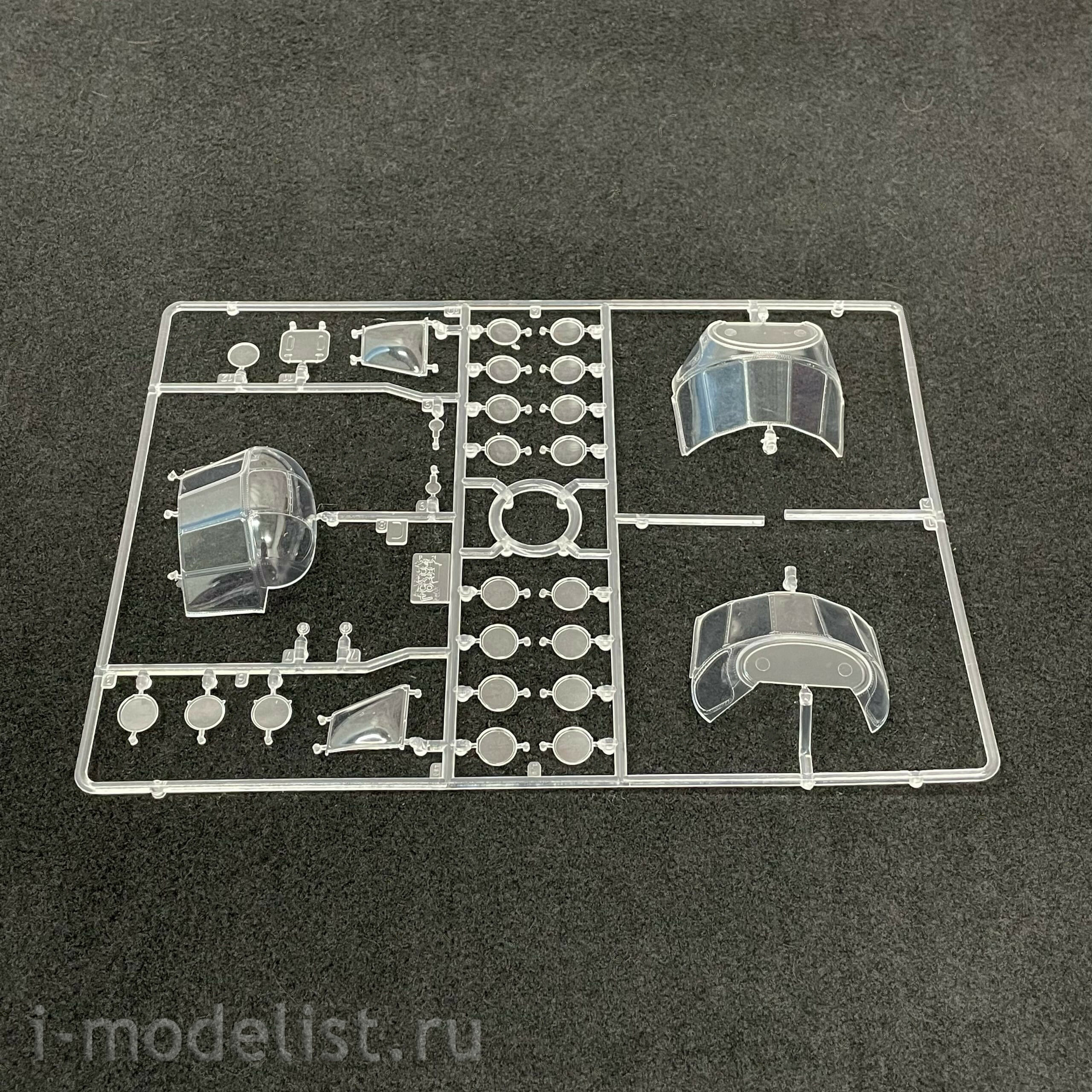 4828 Zvezda 1/48 Soviet multi-purpose helicopter Mi-8MT