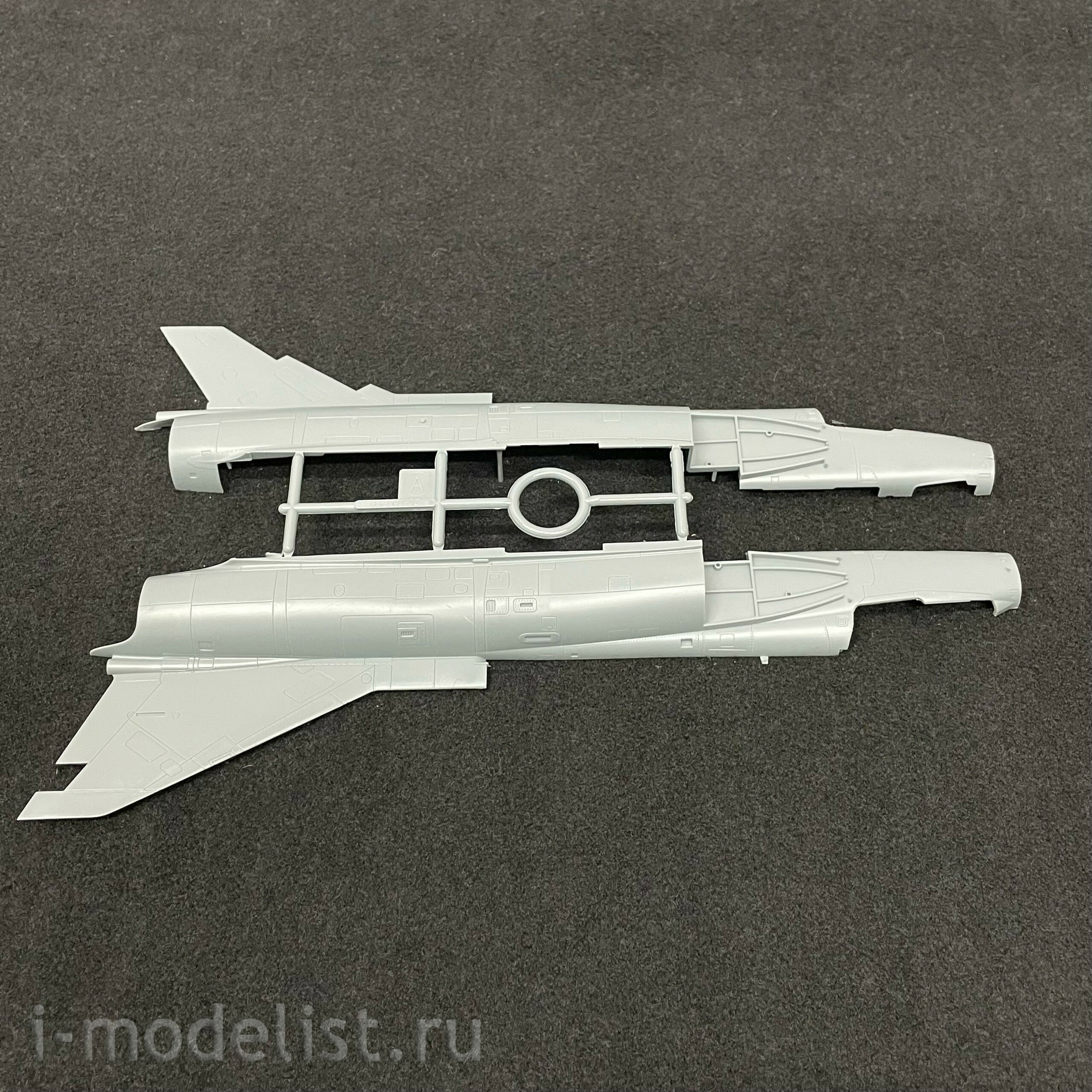 88001-A AMK 1/48 Israeli Kfir C2/C7 Fighter