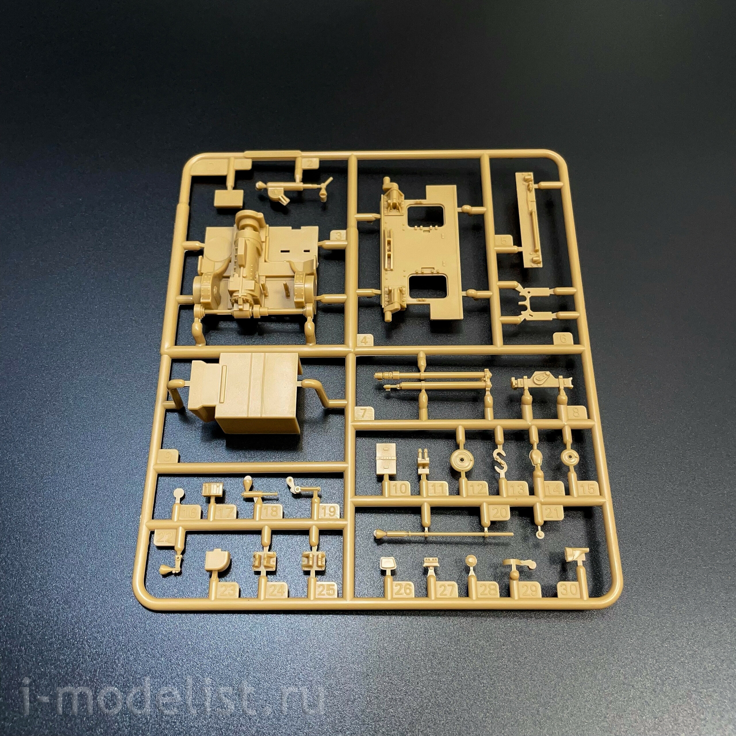 84835 Hobbyboss 1/48 Notмецкий прfromfromип Pz.Sfl.Iva Dicker Max