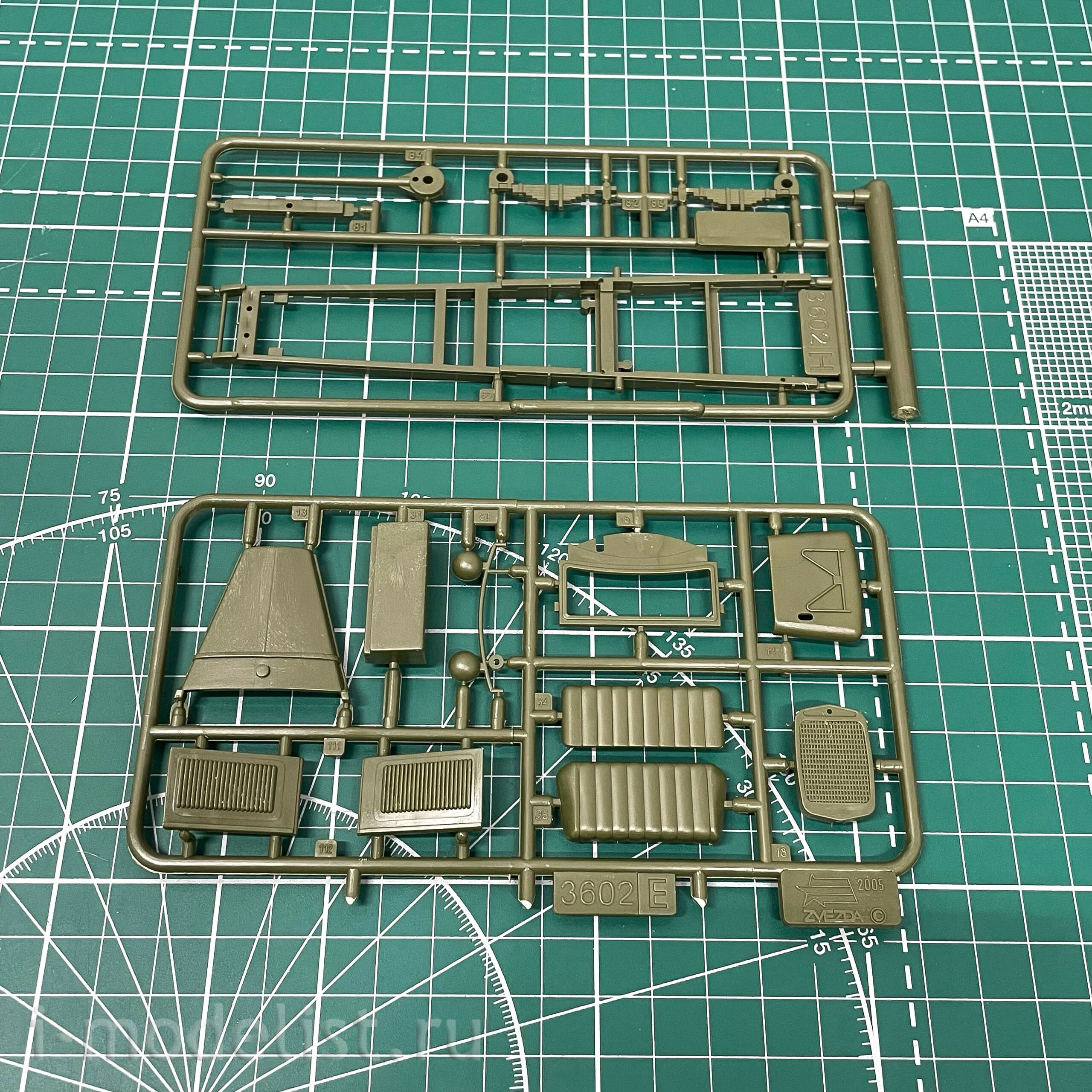 3602 Zvezda 1/35 Truck GAS-AA