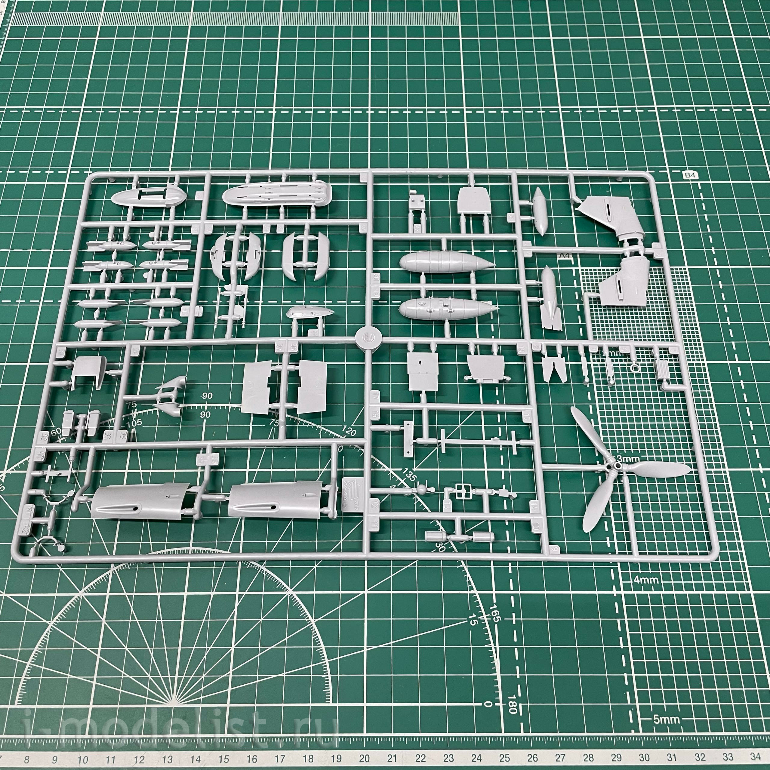 4816 Zvezda 1/48 German fighter jet Messerschmitt BF-109G6