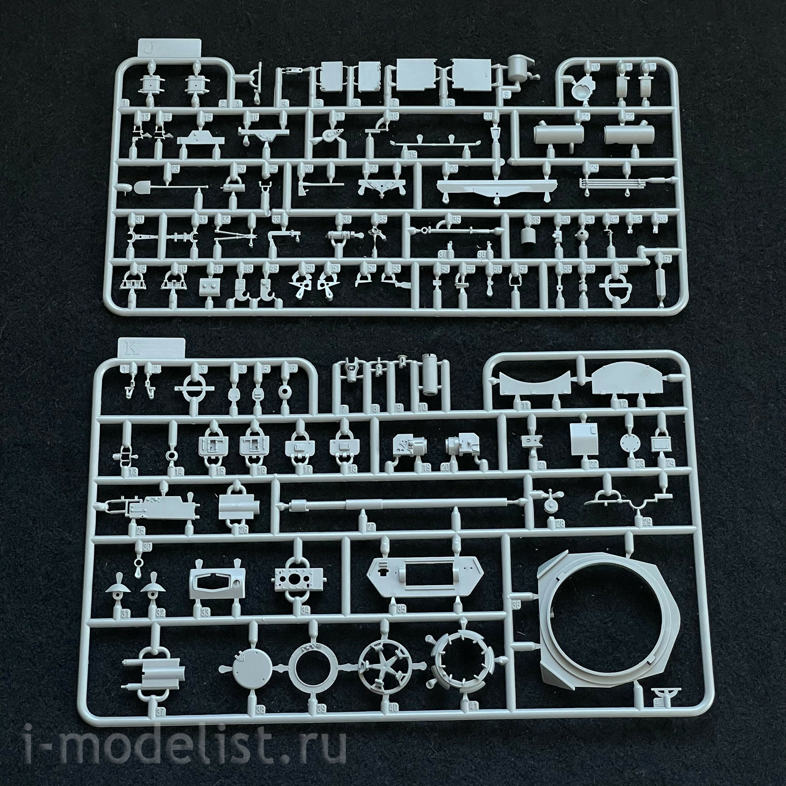 BT-005 Border Model 1/35 Tank Pz.Kpfw.IV Ausf.H (Early) + 4 pieces
