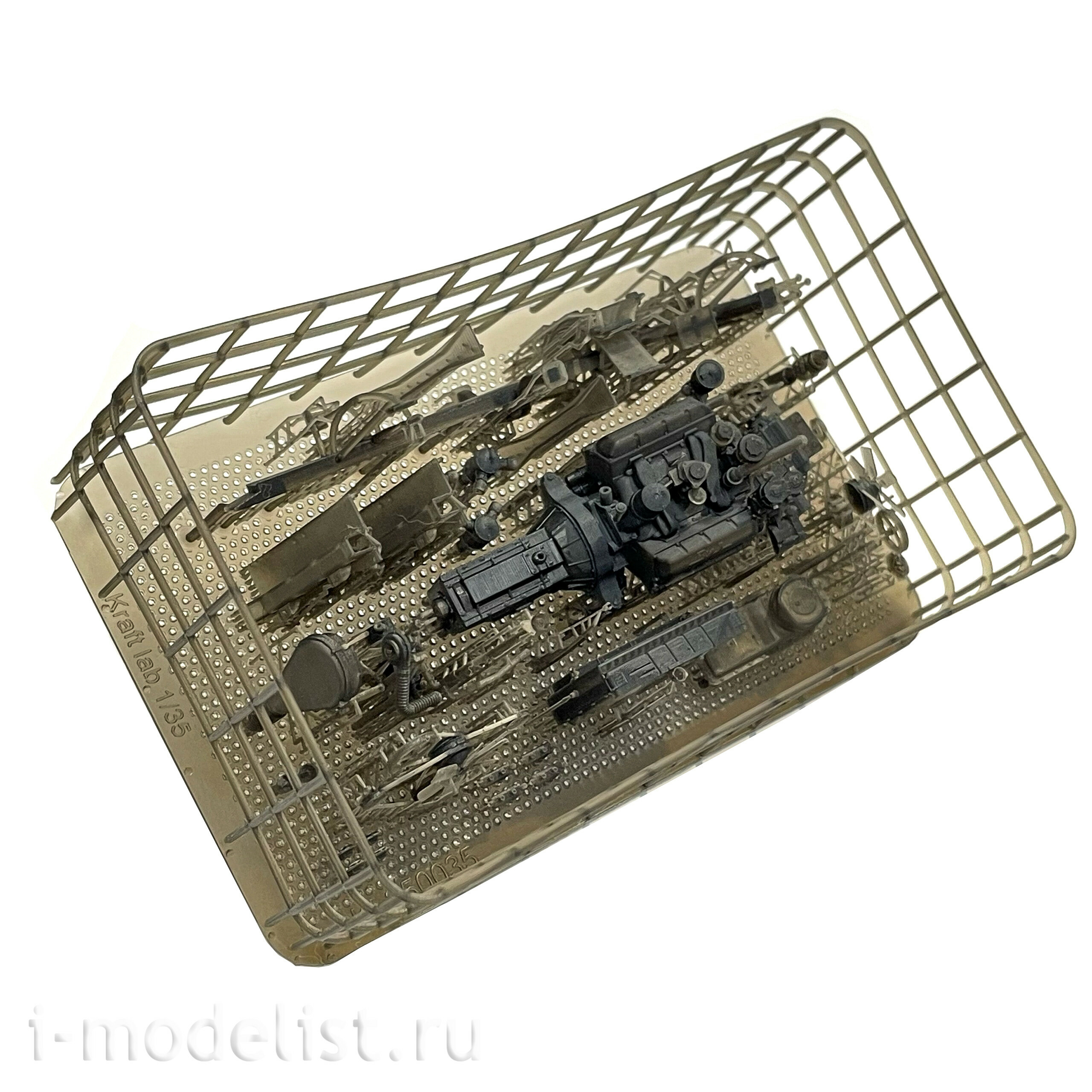 KL350035 Kraft Lab 1/35 Engine and Transmission 375