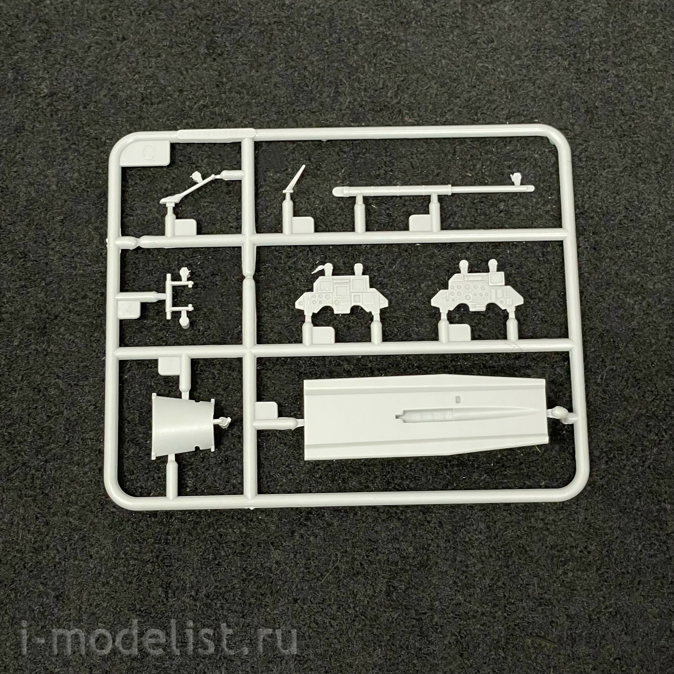 81712 HobbyBoss 1/48 S-27 Flanker early