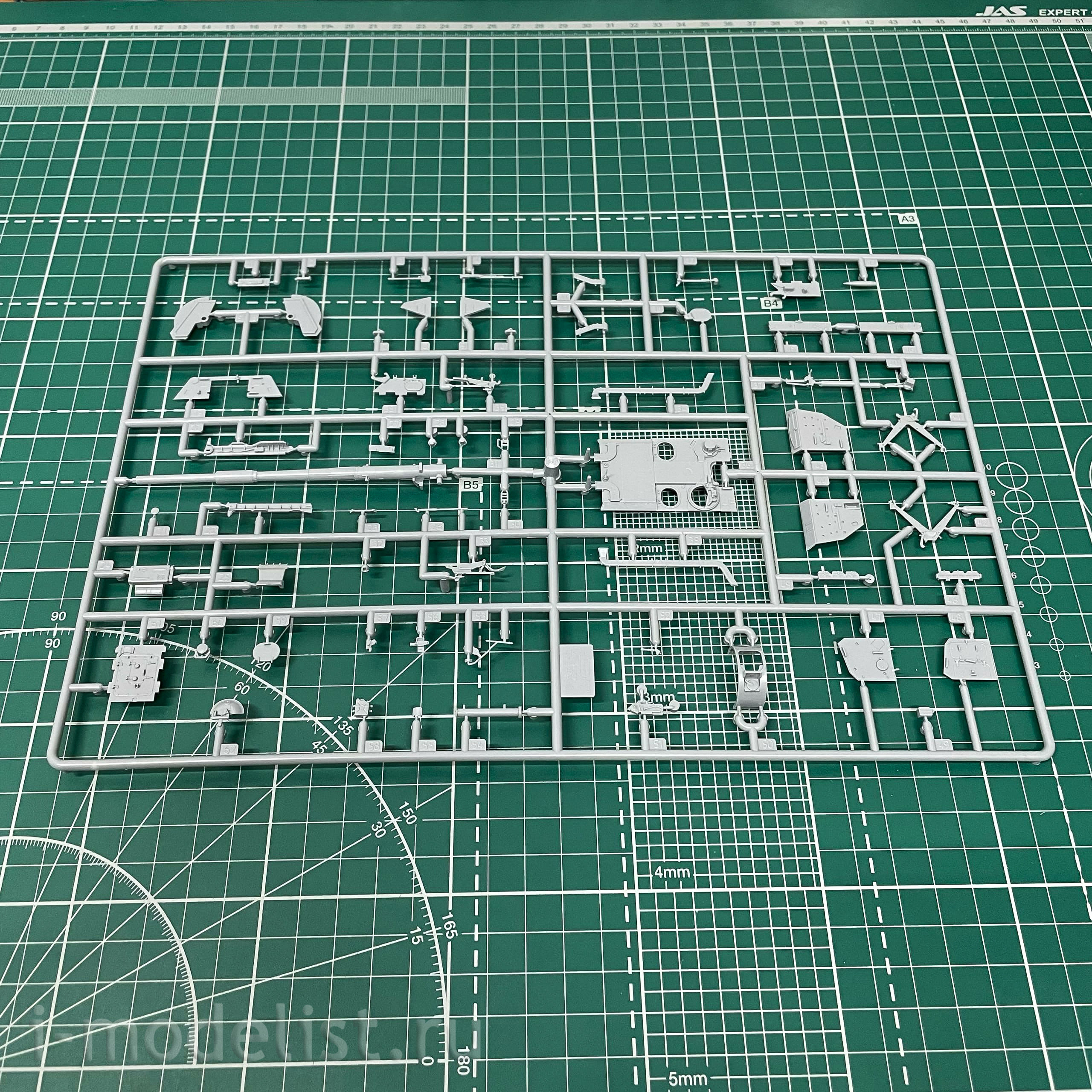 5045 Zvezda 1/72 Russian 152 mm howitzer MSTA-S
