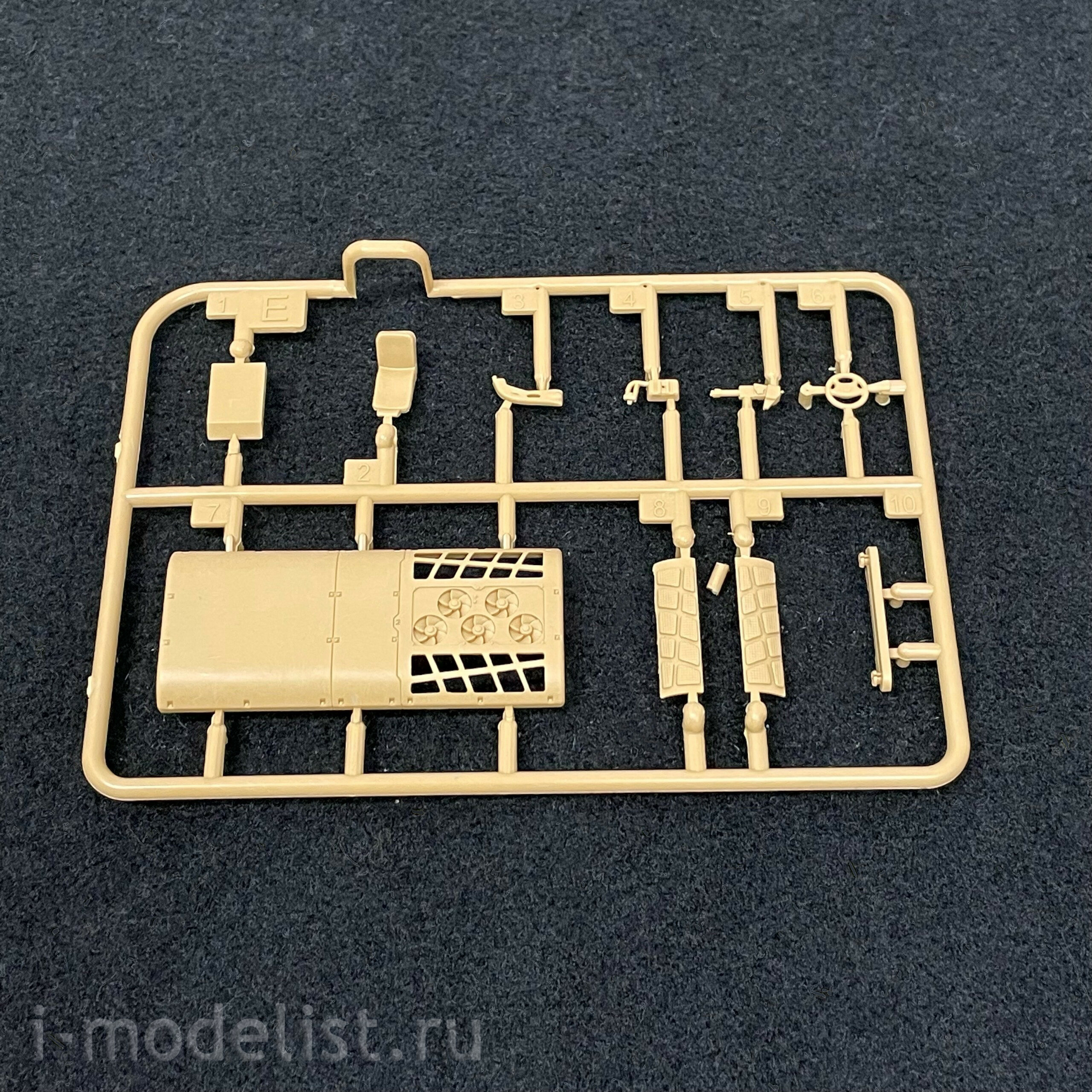 72A03 Sabre Models 1/72 Electric City Bus Shenwo SWB6128EV56