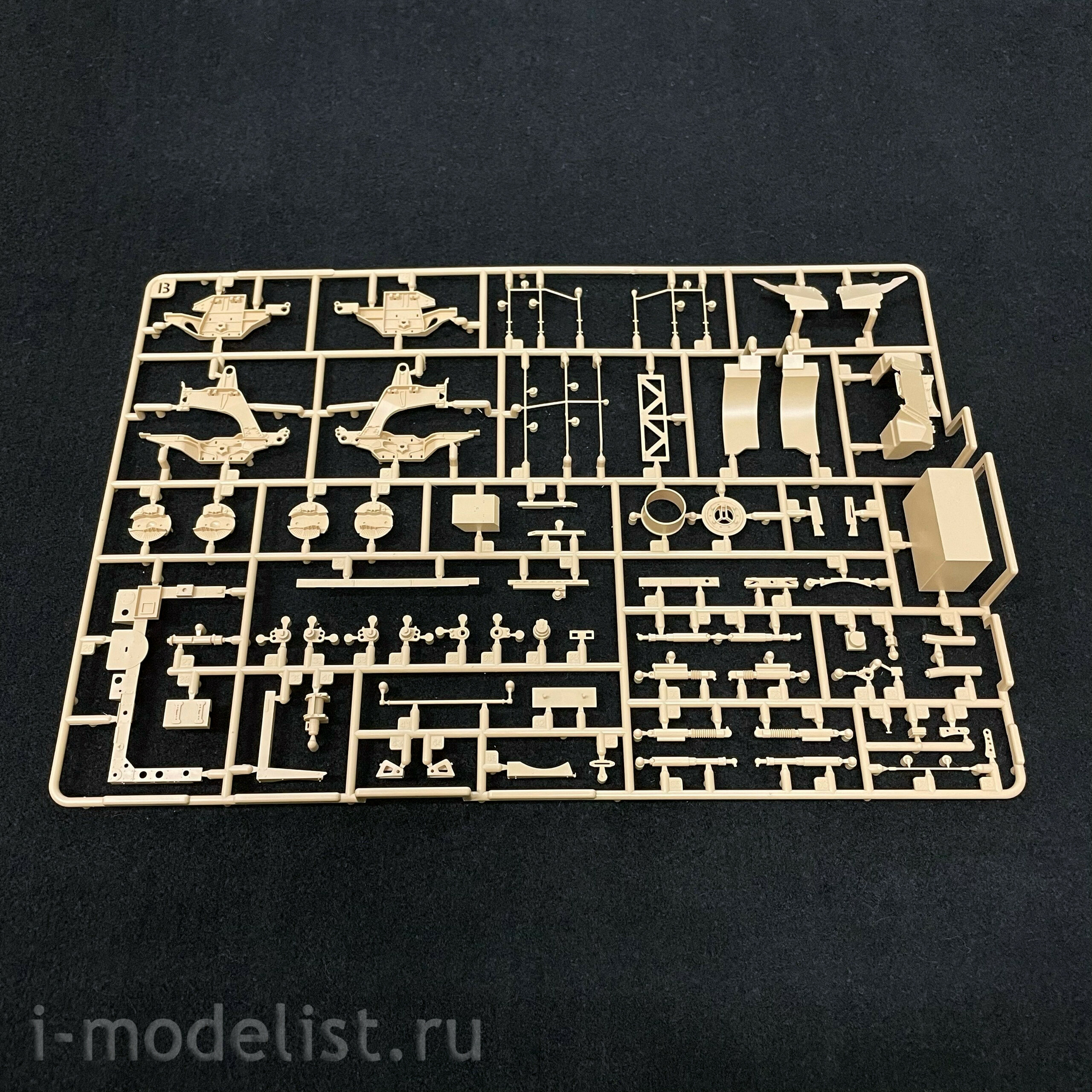 RM-5090 Rye Field Model 1/35 JLTV (Combined Light Tactical Vehicle)