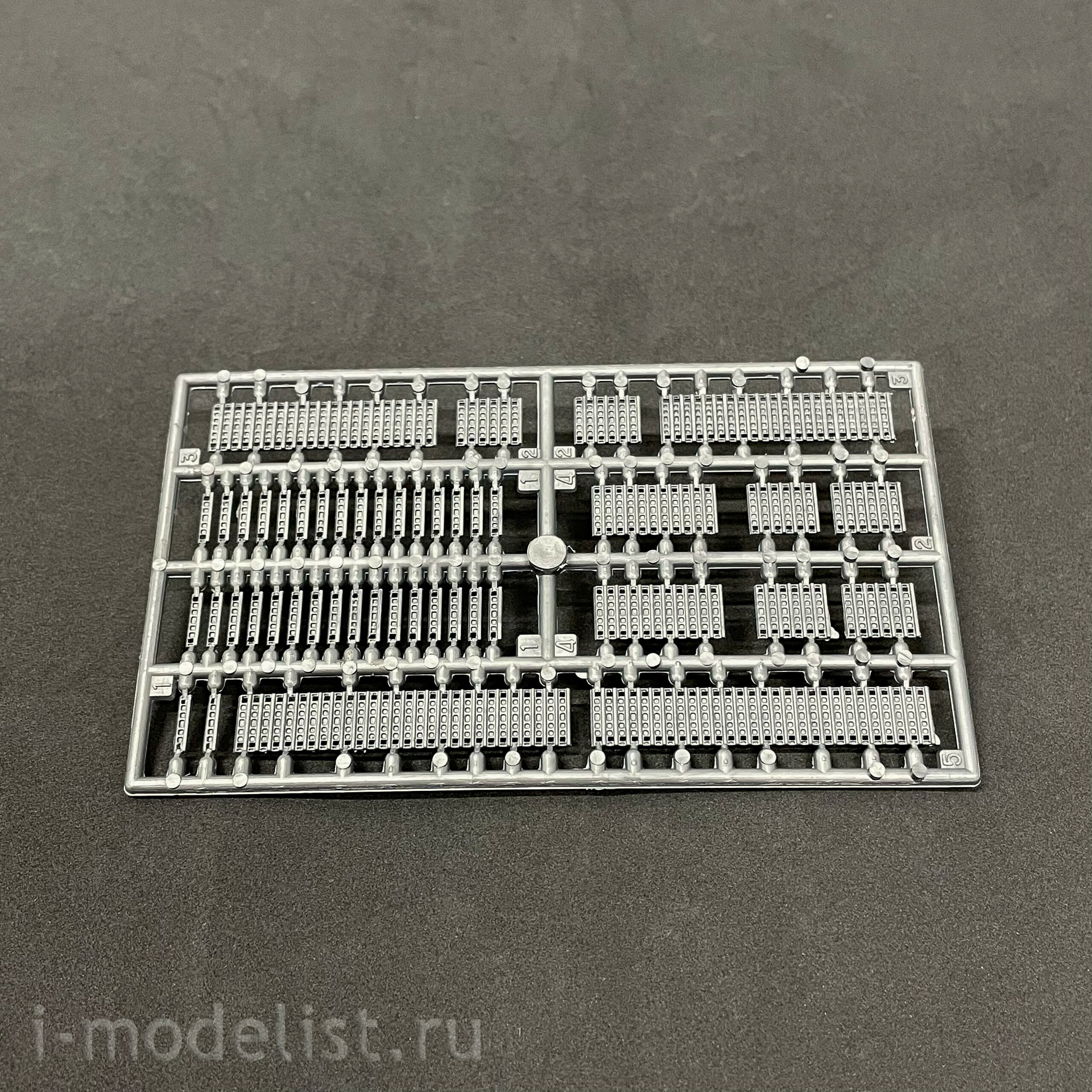 7004 Italeri 1/72 Sd.Kfz.182 King Tiger