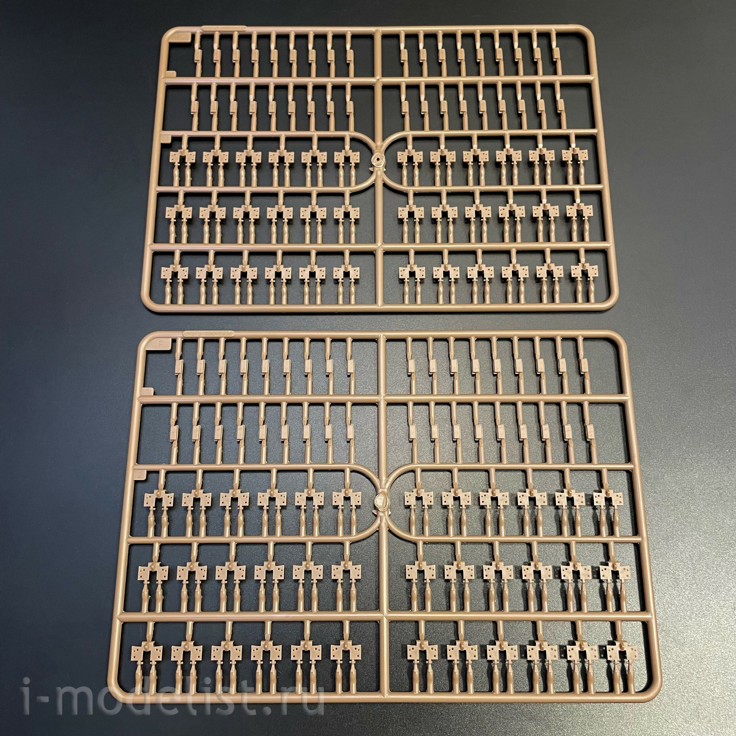 09575 Т$ач 1/35 Тяжелый тягач Schwerer Zugkraftwagen 18to Sd.Kfz. 9 (Артиллерийская версия)