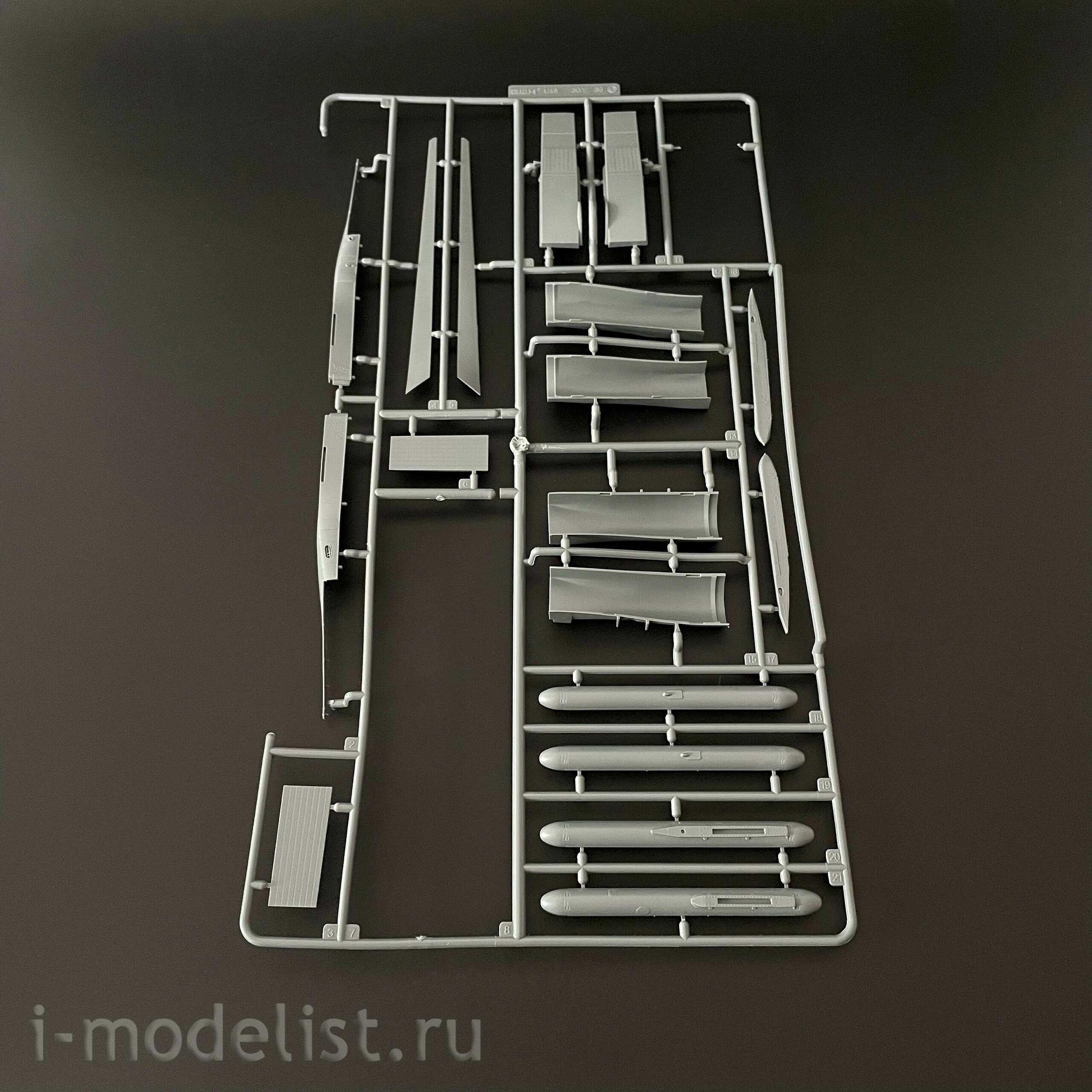 L4831 Great Wall Hobby 1/48 Russian heavy fighter Series-30 (