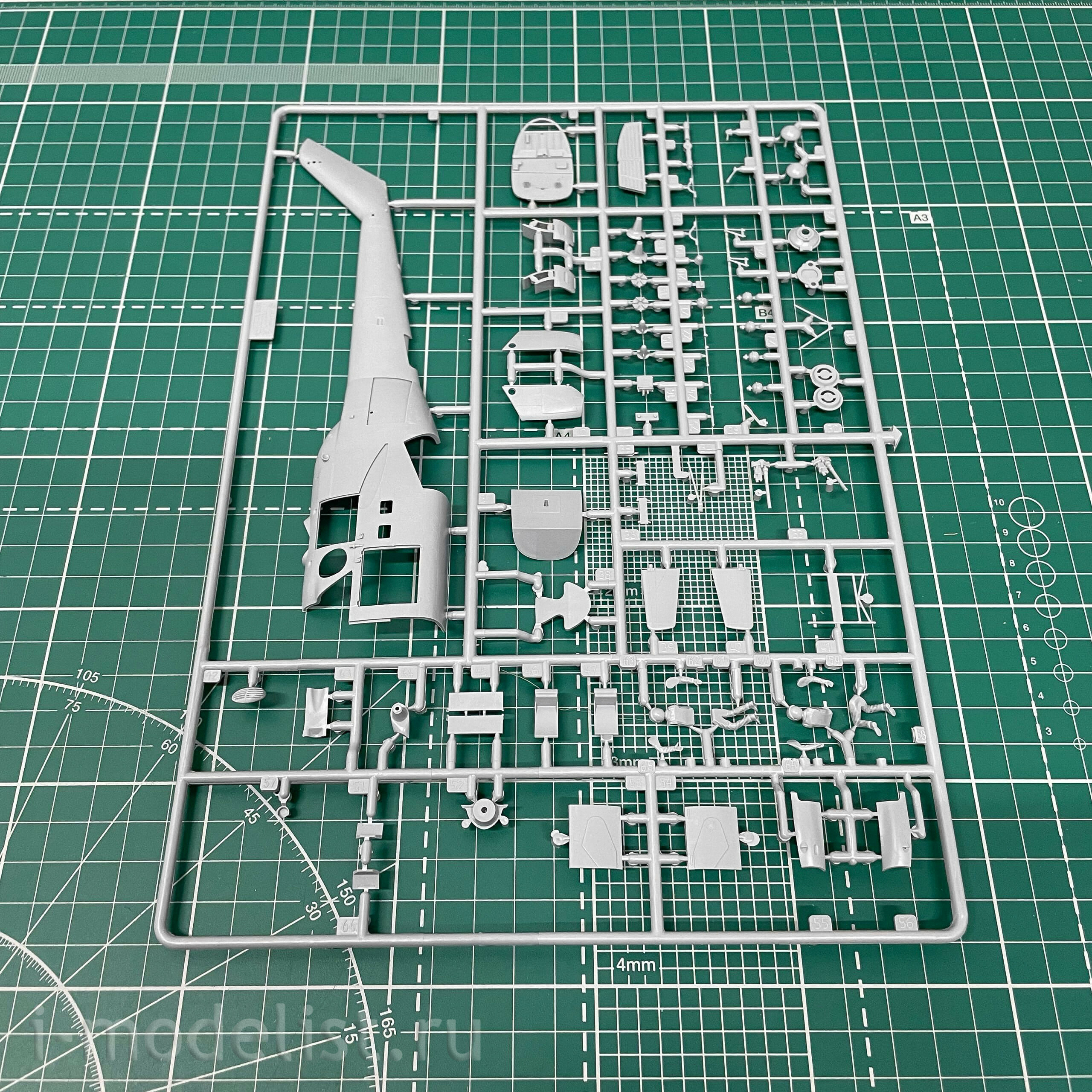 7293 Zvezda 1/72 Soviet Mi-24V/VP Crocodile Attack Helicopter