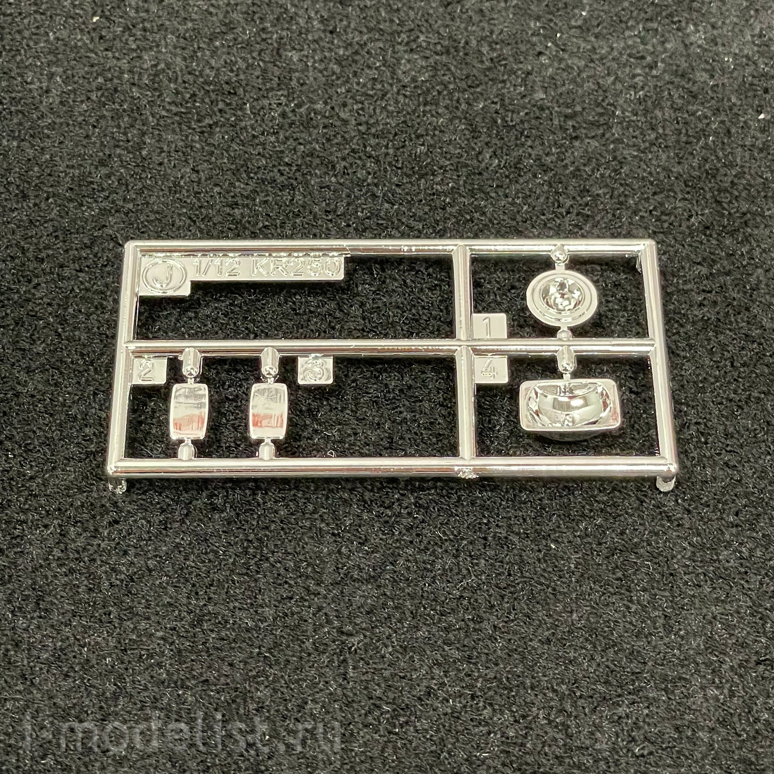 21512 Hasegawa 1/12 Kawasaki KR250 Motorcycle (KR250A)