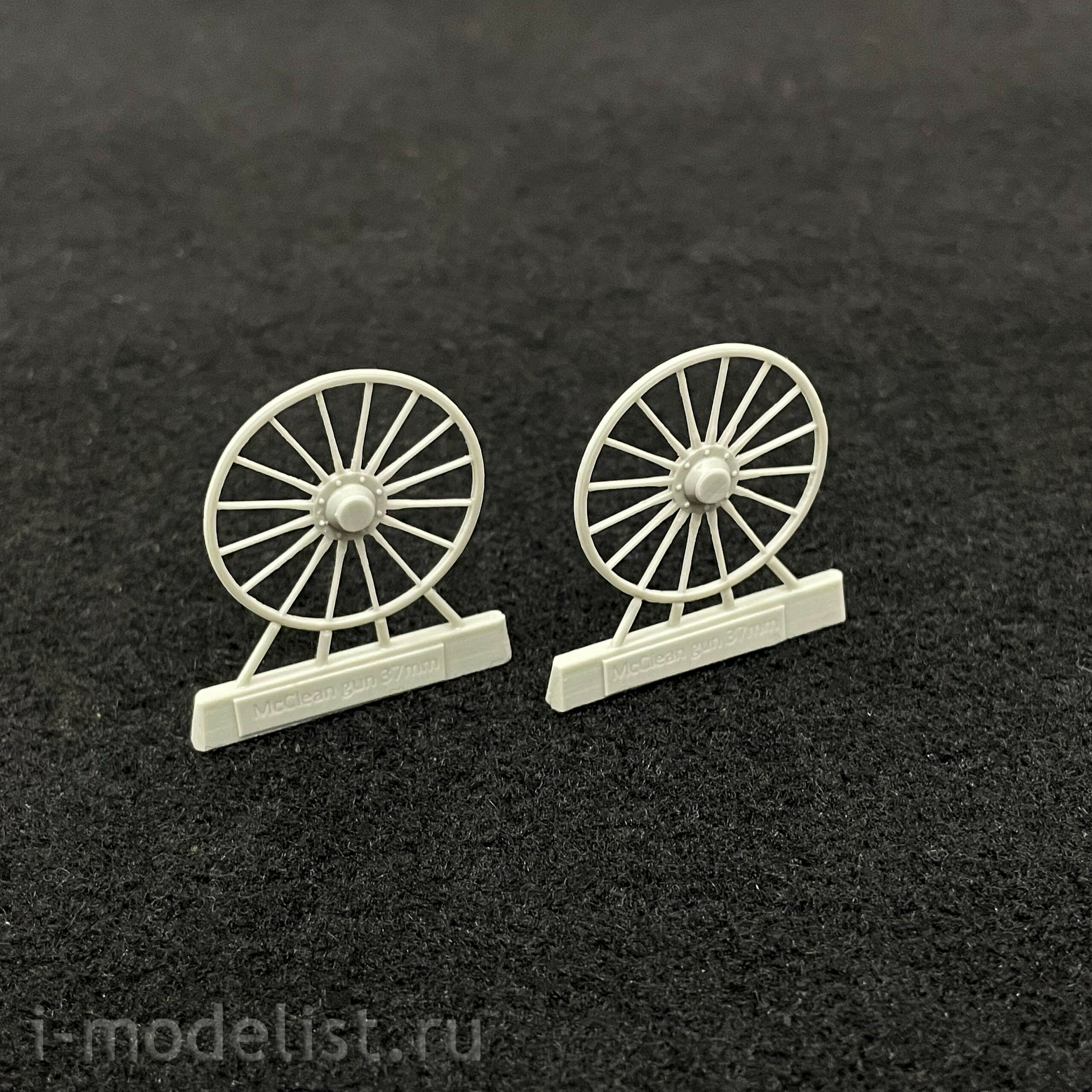 GR35Rk011 Facet 1/35 37 mm McClean automatic cannon model 1916 on a wheeled machine