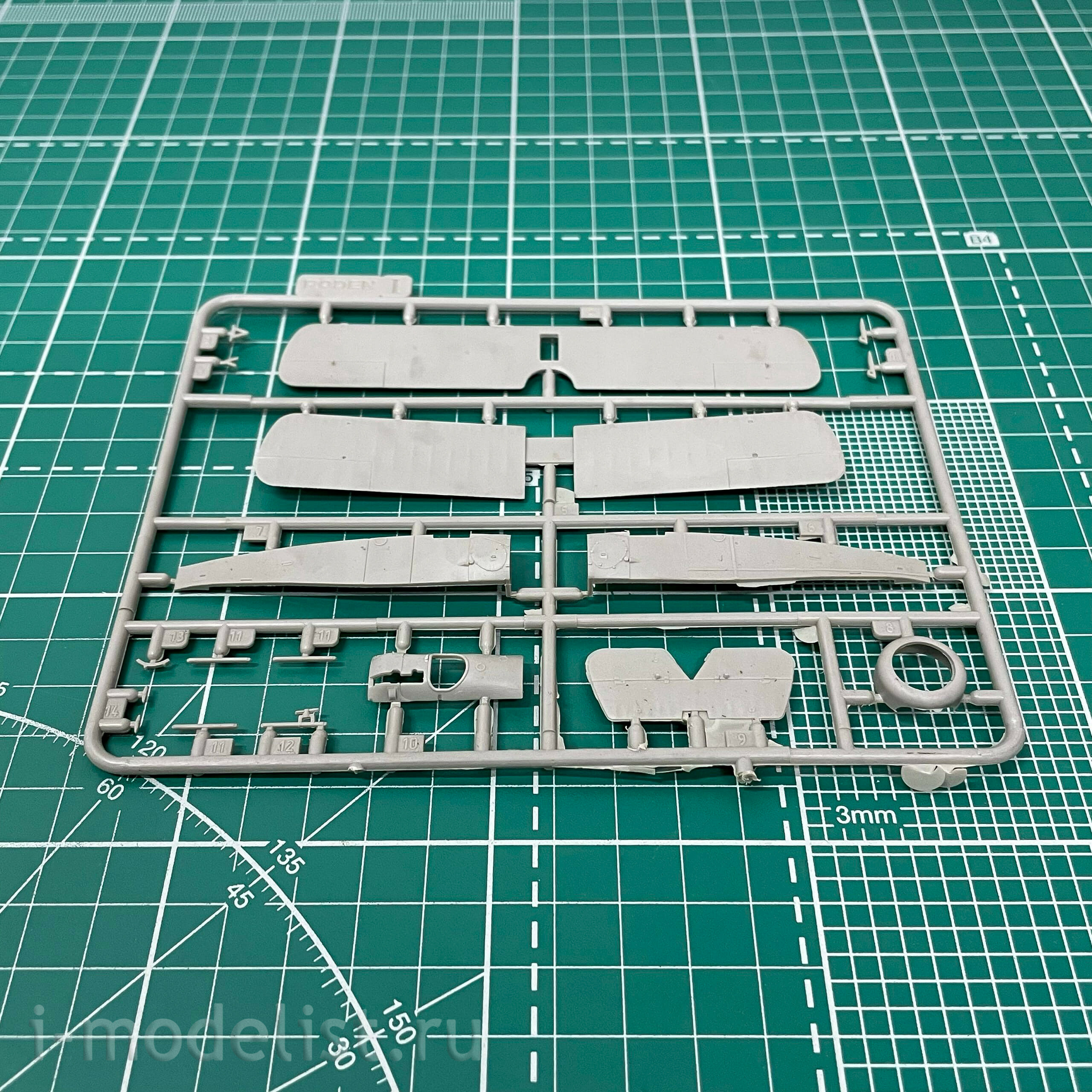 044 Roden 1/72 Sopwith 2F.1 Camel Aircraft