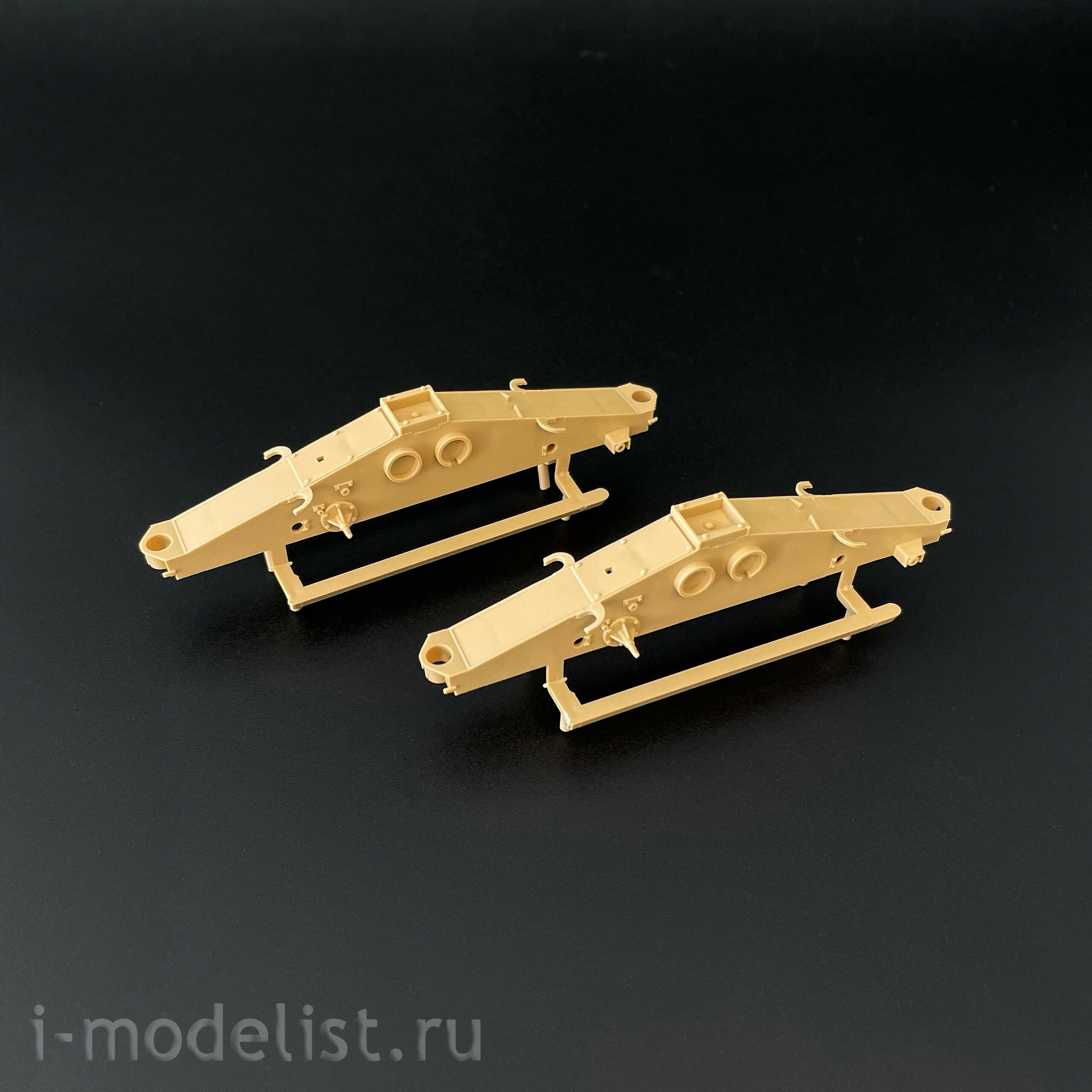 35A030 Amusing Hobby 1/35 SD.Kfz.184 Ferdinand & 16t Strabokran