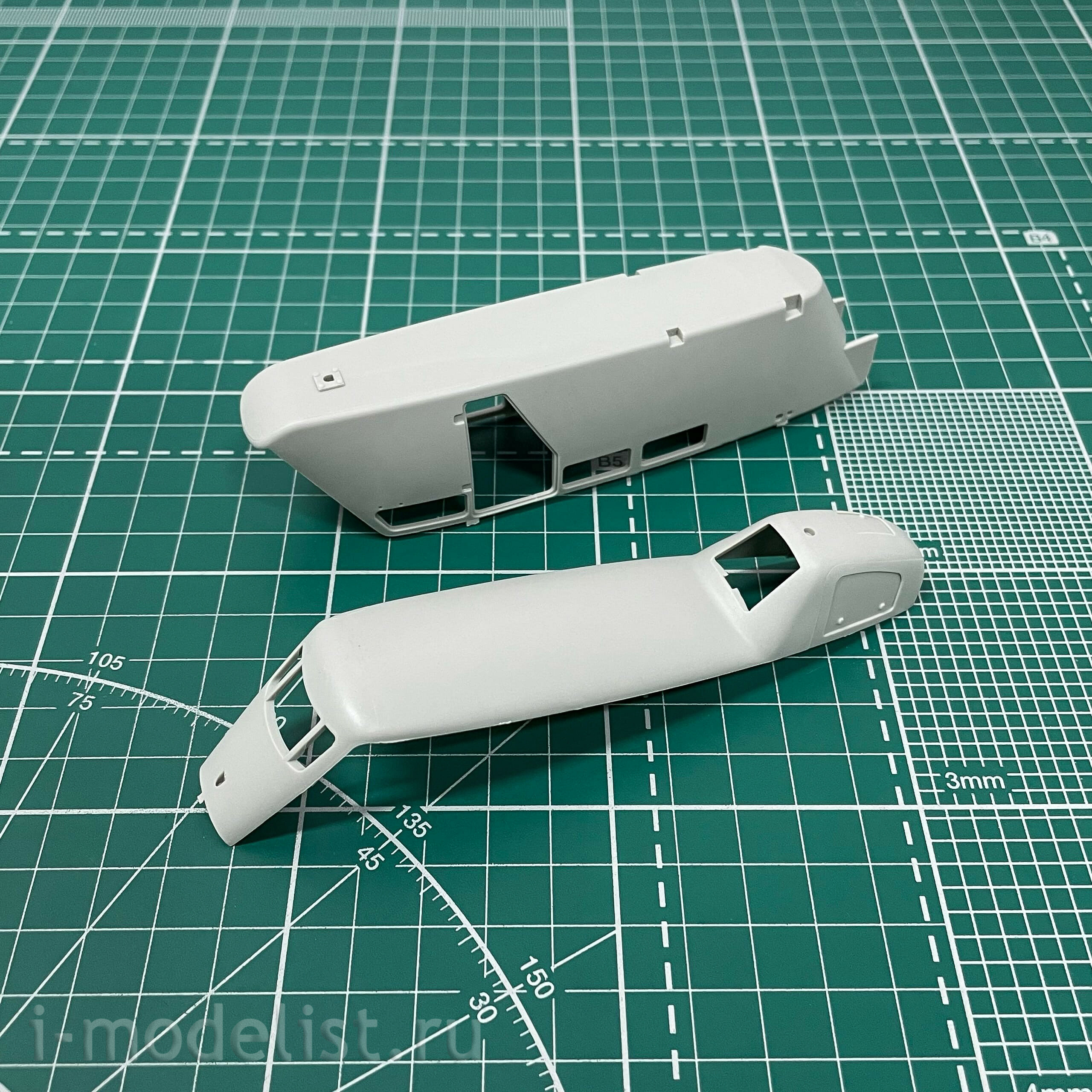 02356 Trumpeter 1/35 Soviet Aerosani KM-4
