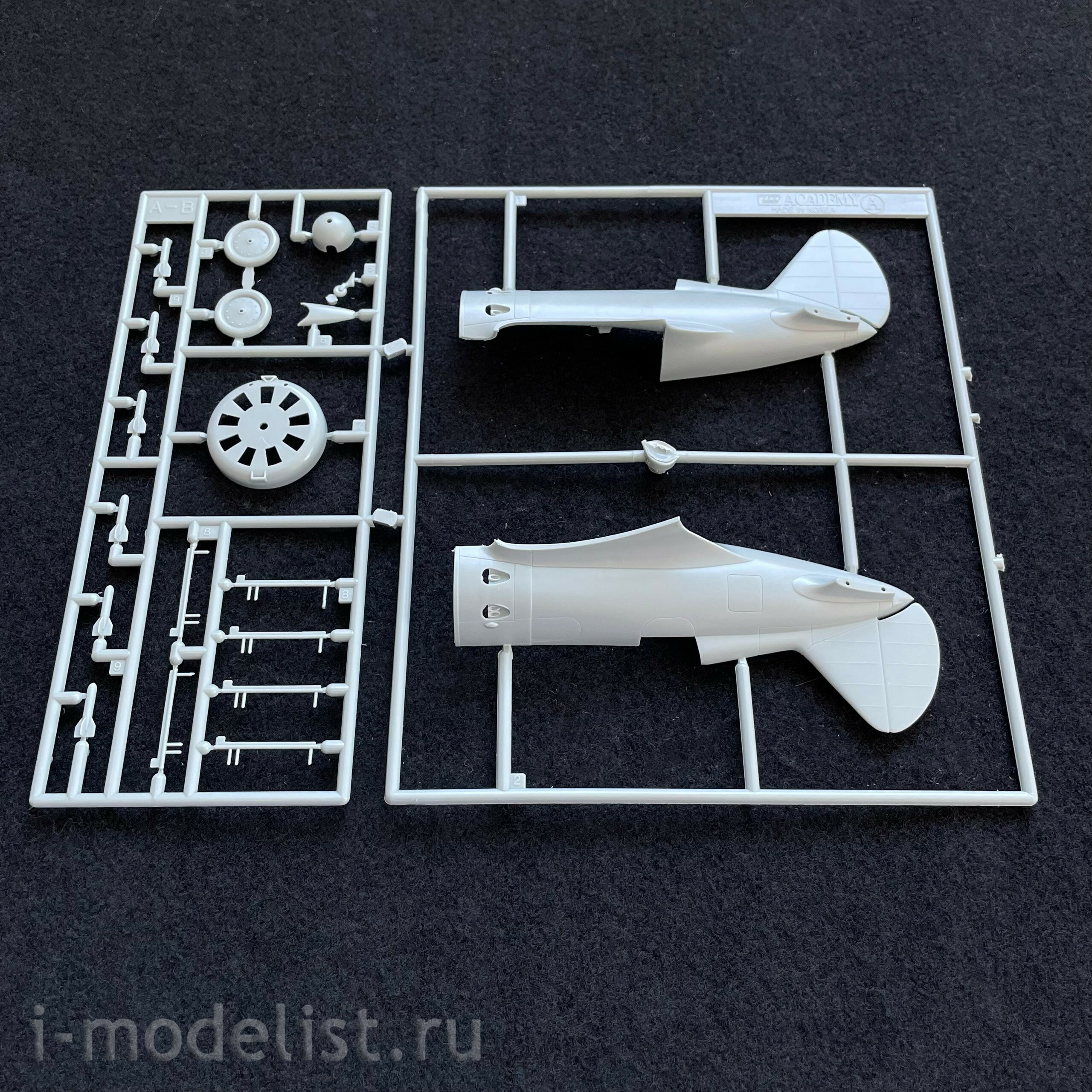 12314 Academy 1/48 Aircraft Polikarpov I-16 Type 24