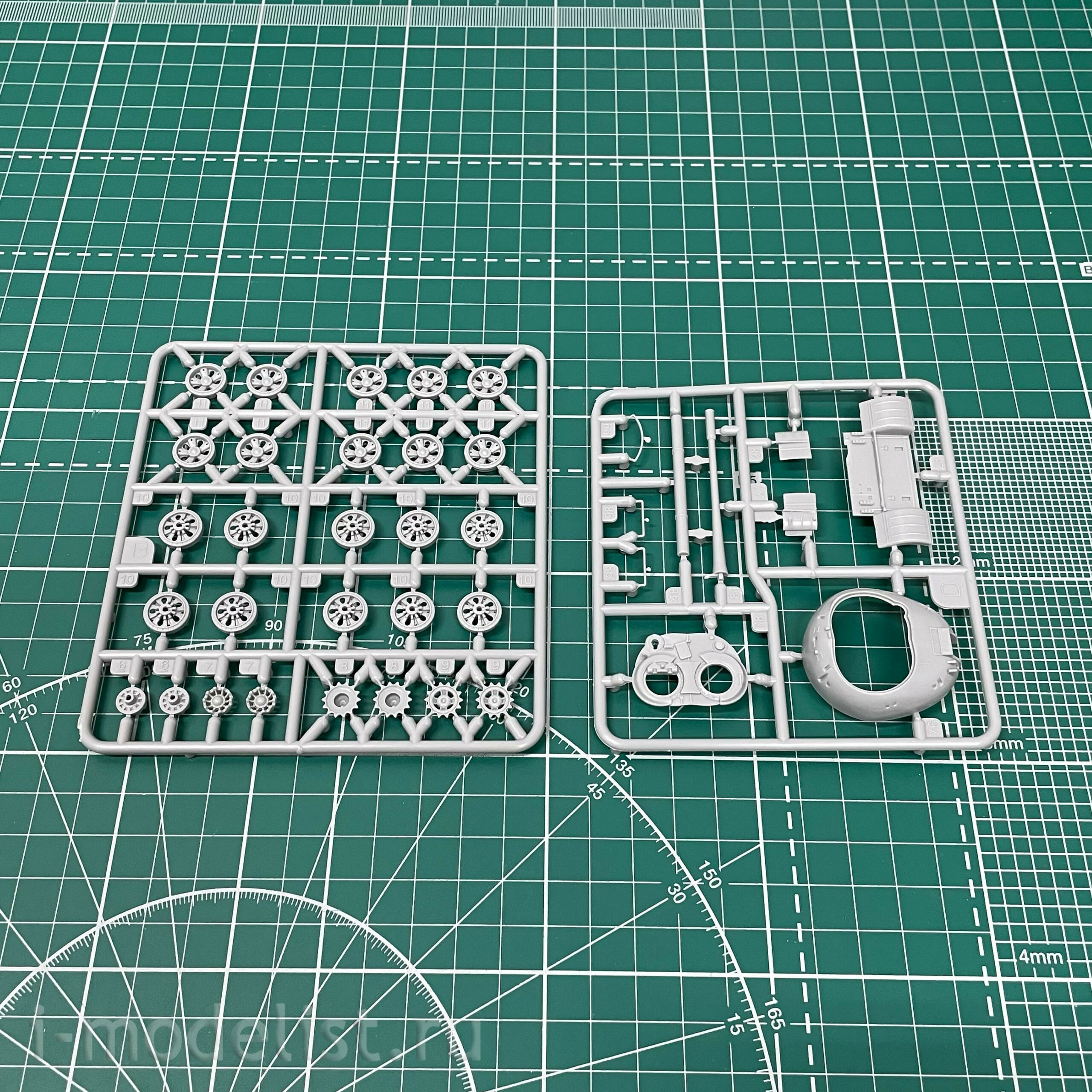 03304 Revell 1/72 Main battle tank Type 55 A/AM