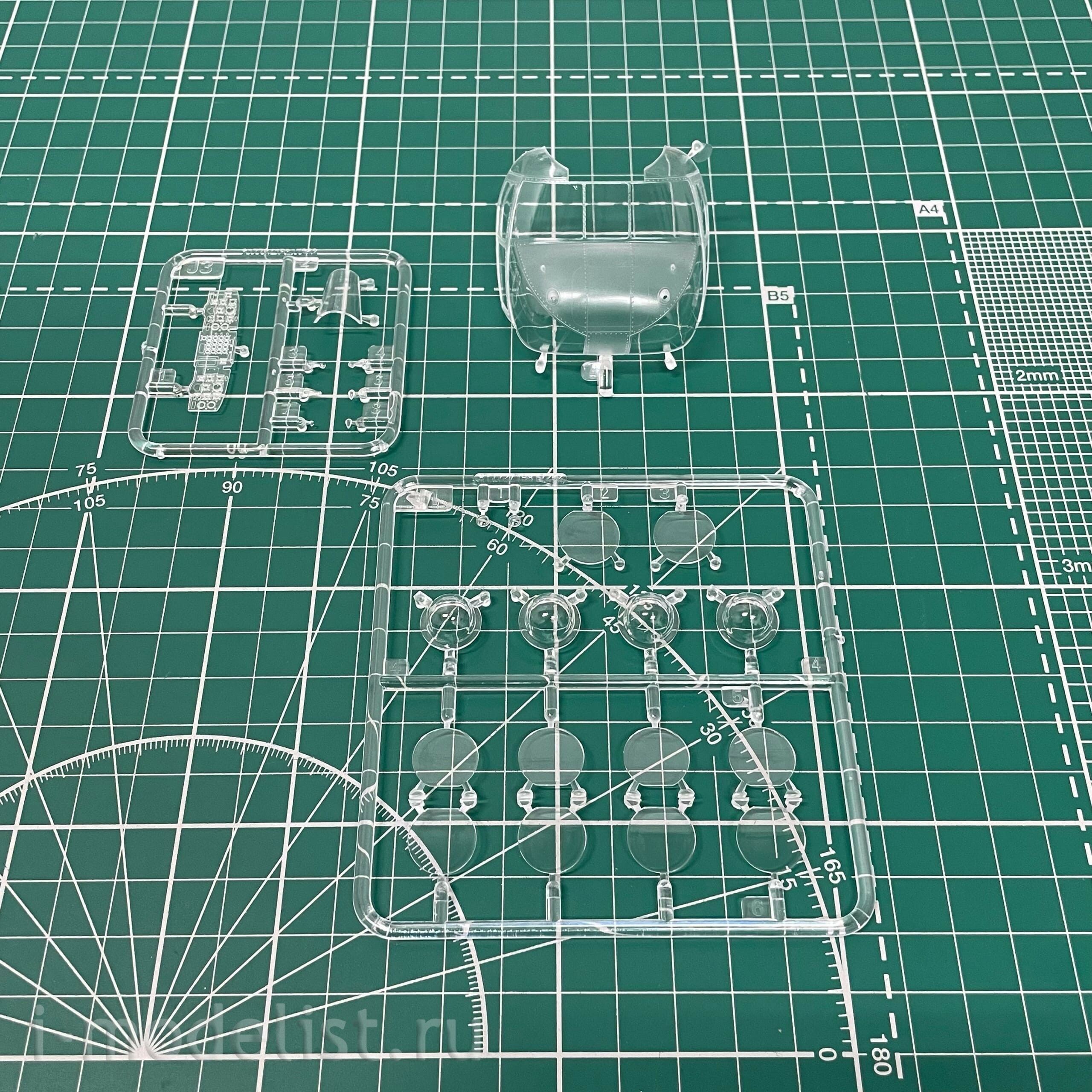81773 HobbyBoss 1/48 Helicopter CH-47D Chinook