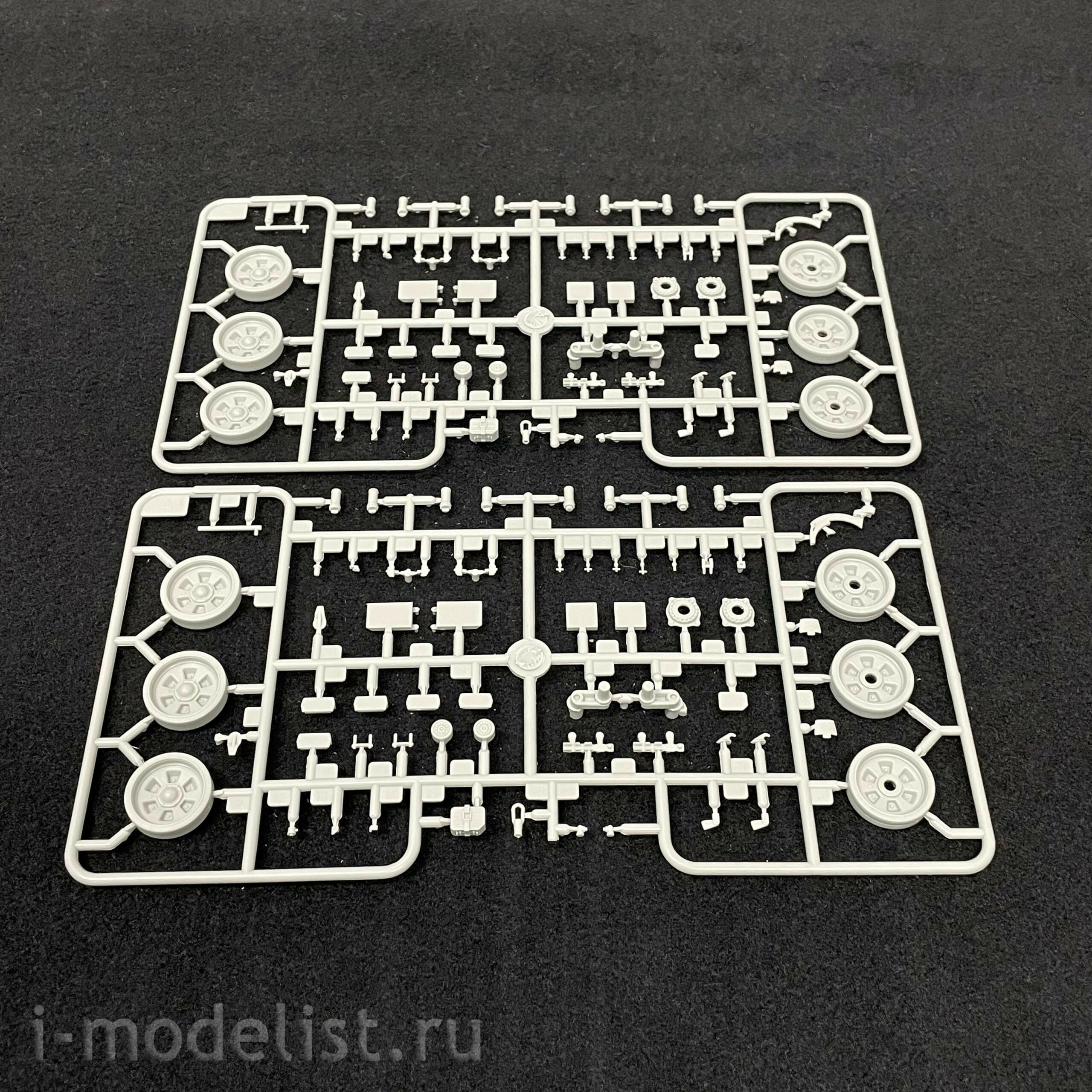 09610 Trubach 1/35 Russian T-72B3 tank with a 4S 24 ERA soft hull and lattice armor (under license from UVZ)