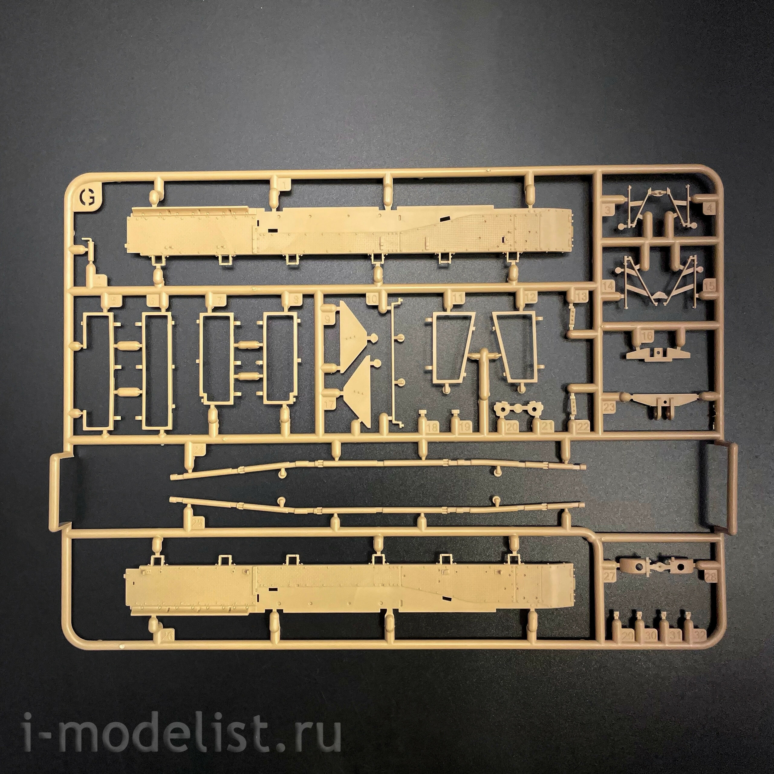 RM-5068 Rye Field Model 1/35 Medium Tank Pz.Kpfw.IV J mit Panther F Turret