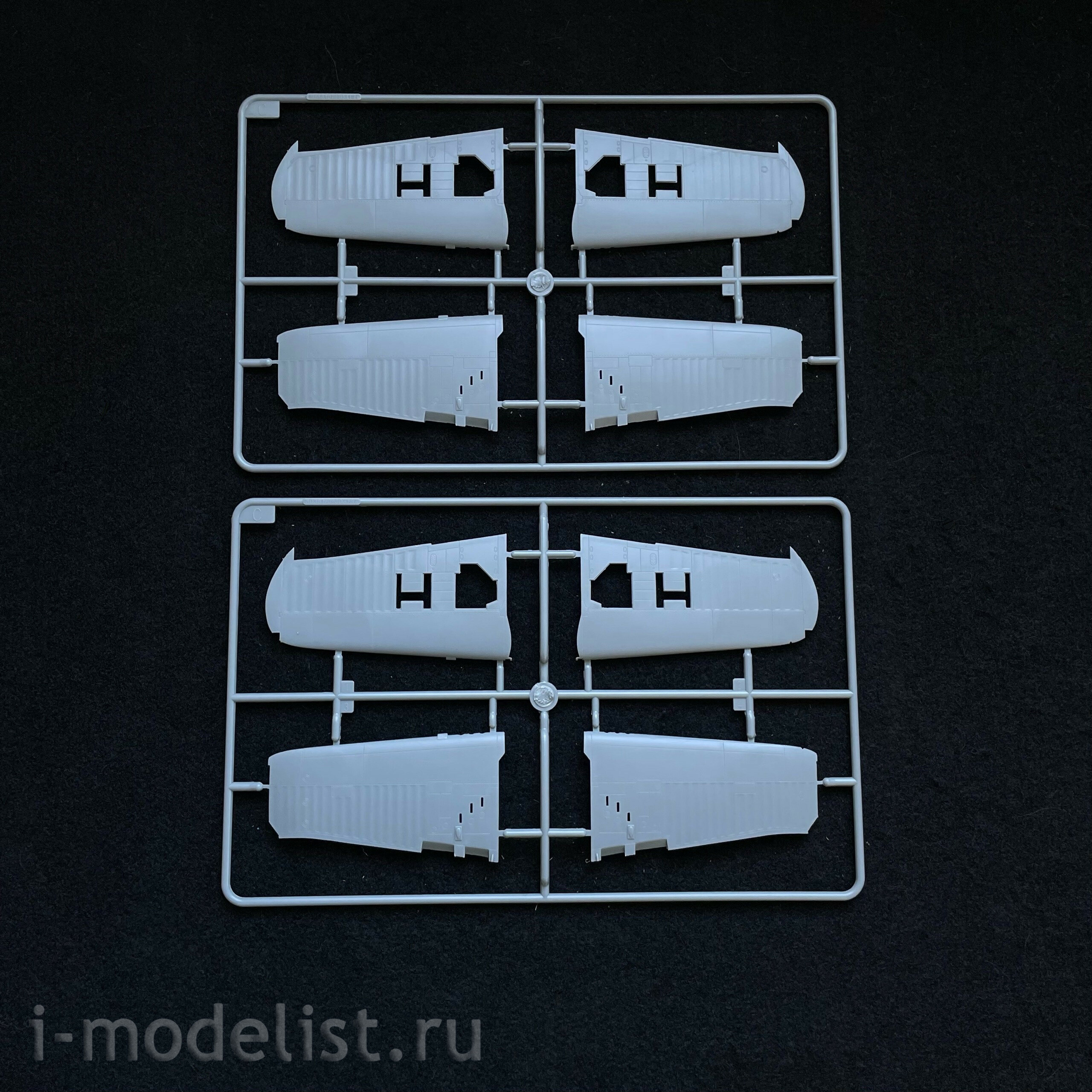 81788 HobbyBoss 1/48 Fighter F4U-1A/2 Corsair