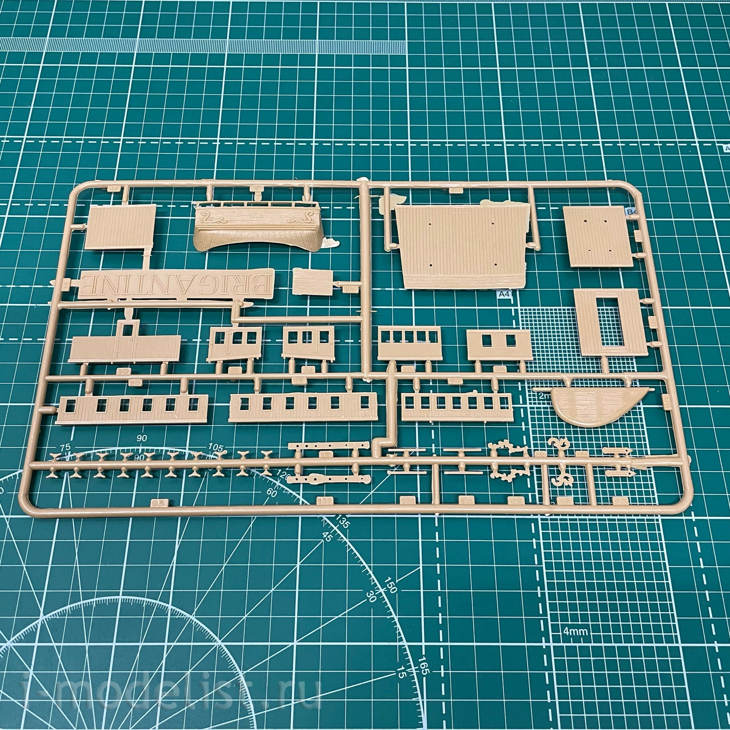1/100 Zvezda 9011 Brigantine