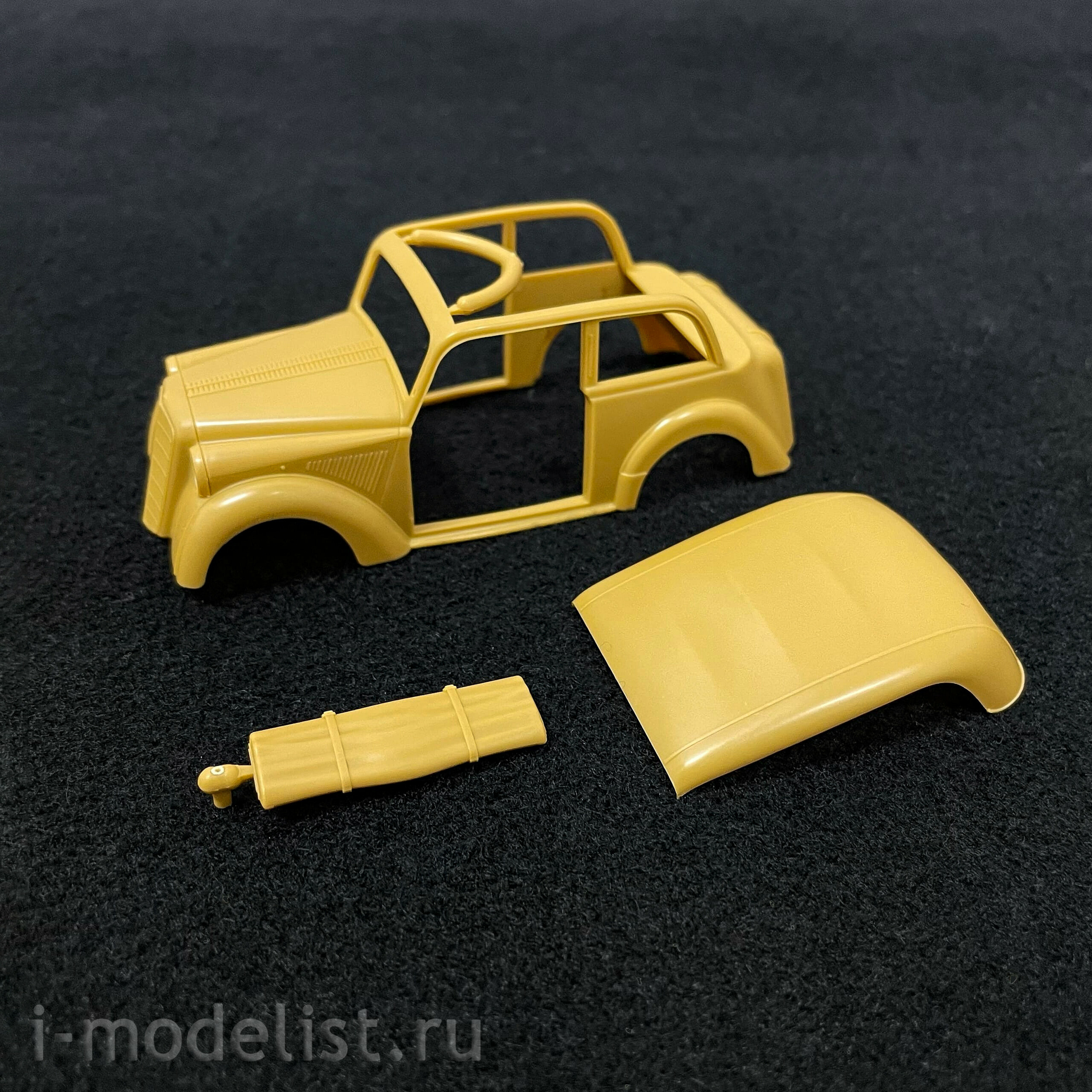 CB35047 Bronco 1/35 1937 Opel Light Staff 'Stabswagen' Cabriolet