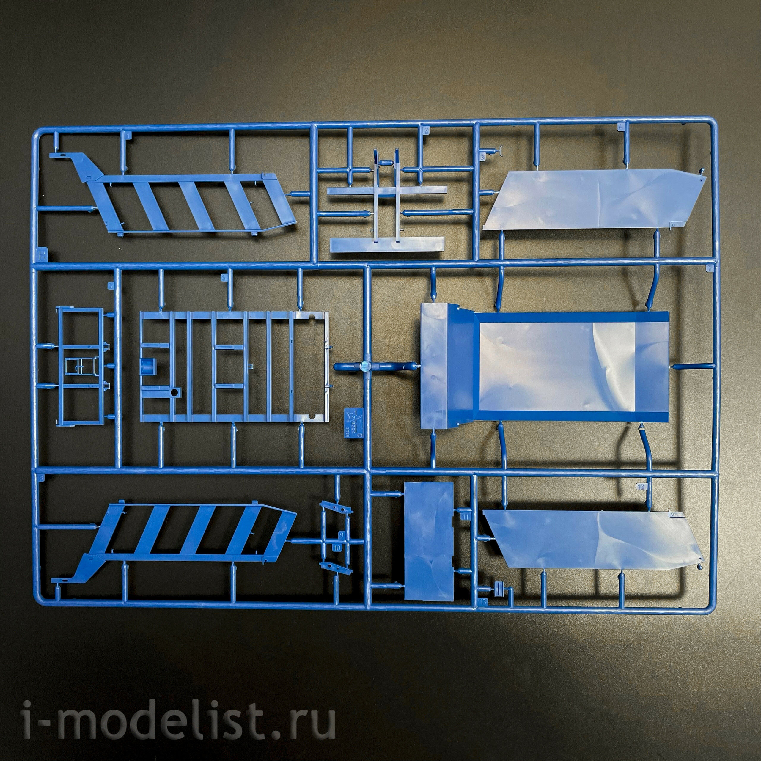 43006 Zvezda 1/43 Самосвал KAMAZ-65115