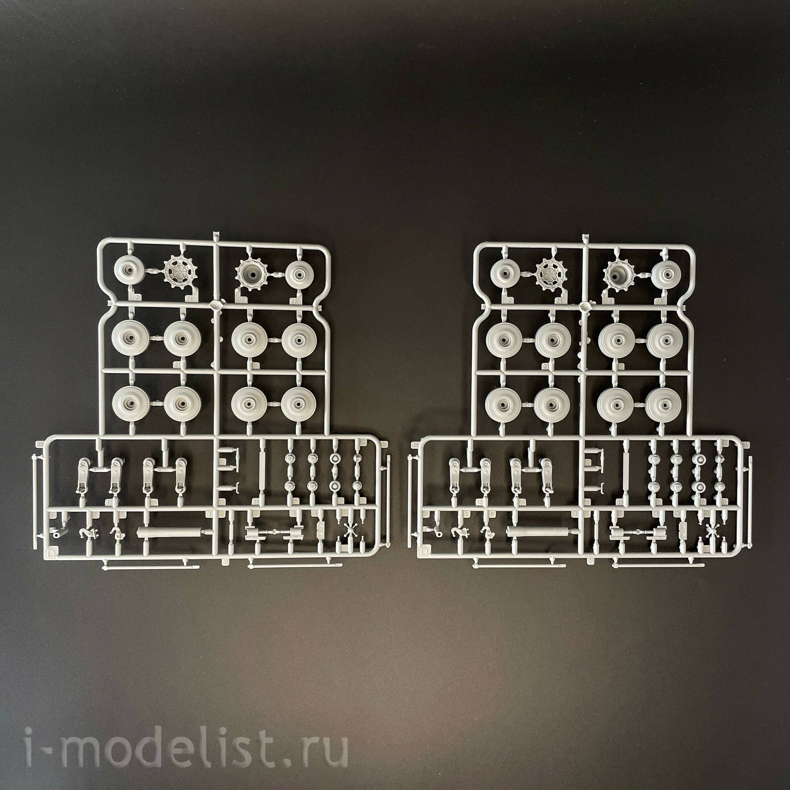 35A058 Amusing Hobby 1/35 Танк Leopard 2 A8