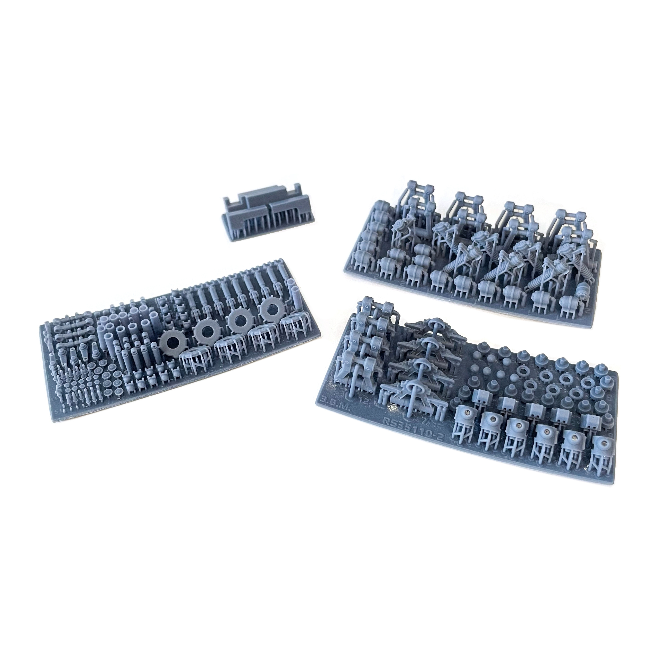 RS35111 Э.В.М. 1/35 Рабочая подвеска динамическая для моделей броnotранспортёра 70 (семейство)