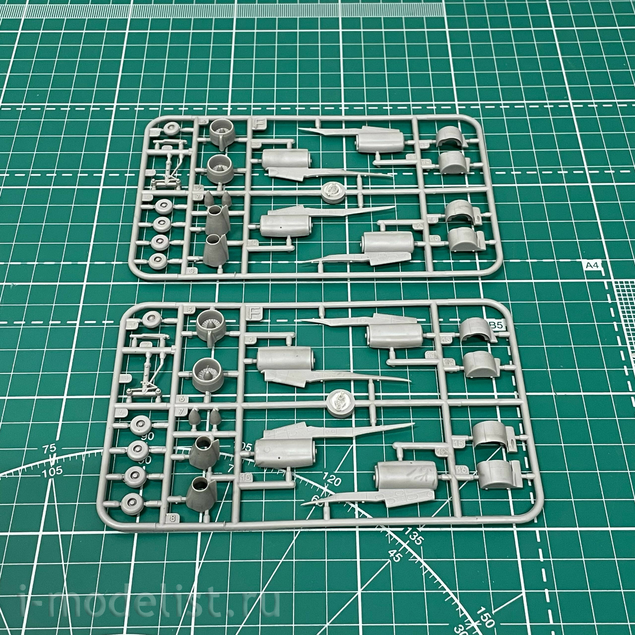 319 Roden 1/144 Boeing 720B Pan American Aircraft