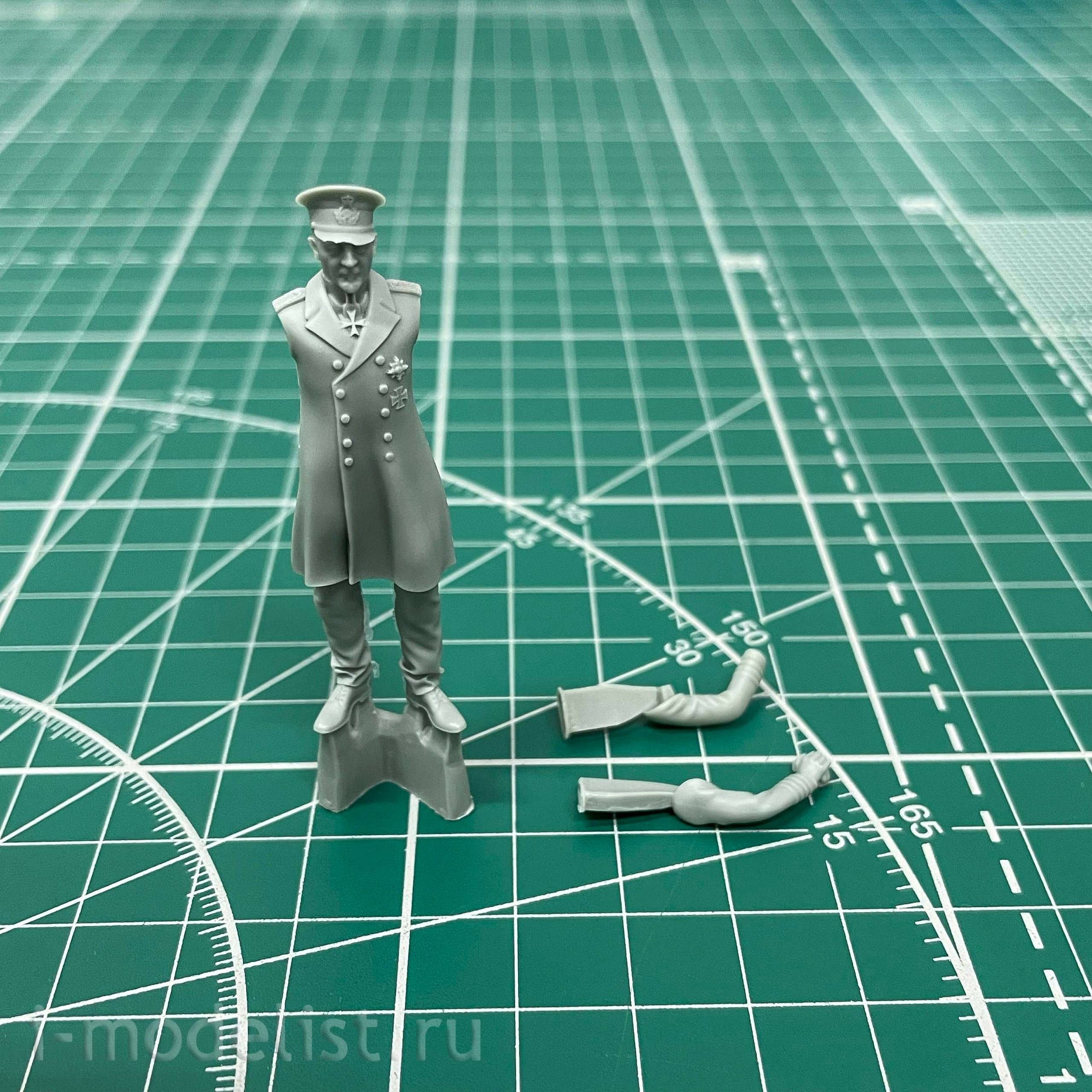 SP-7043 Takom 1/700 Cruiser SMS Derfflinger 1916 + cruiser SMS Lützow 1916 + Zeppelin Q-class airship