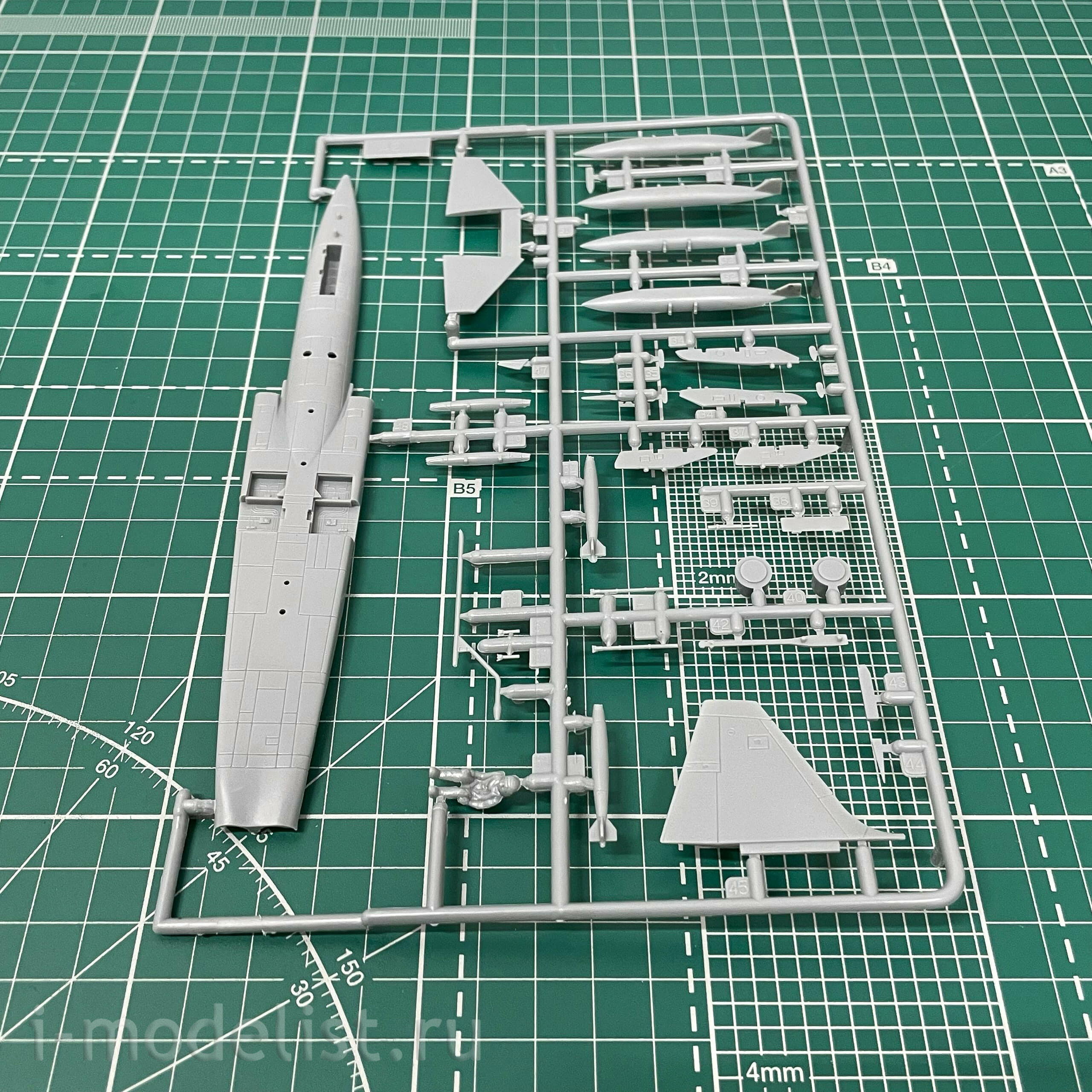 207225 Modeler 1/72 Aircraft F-5E 