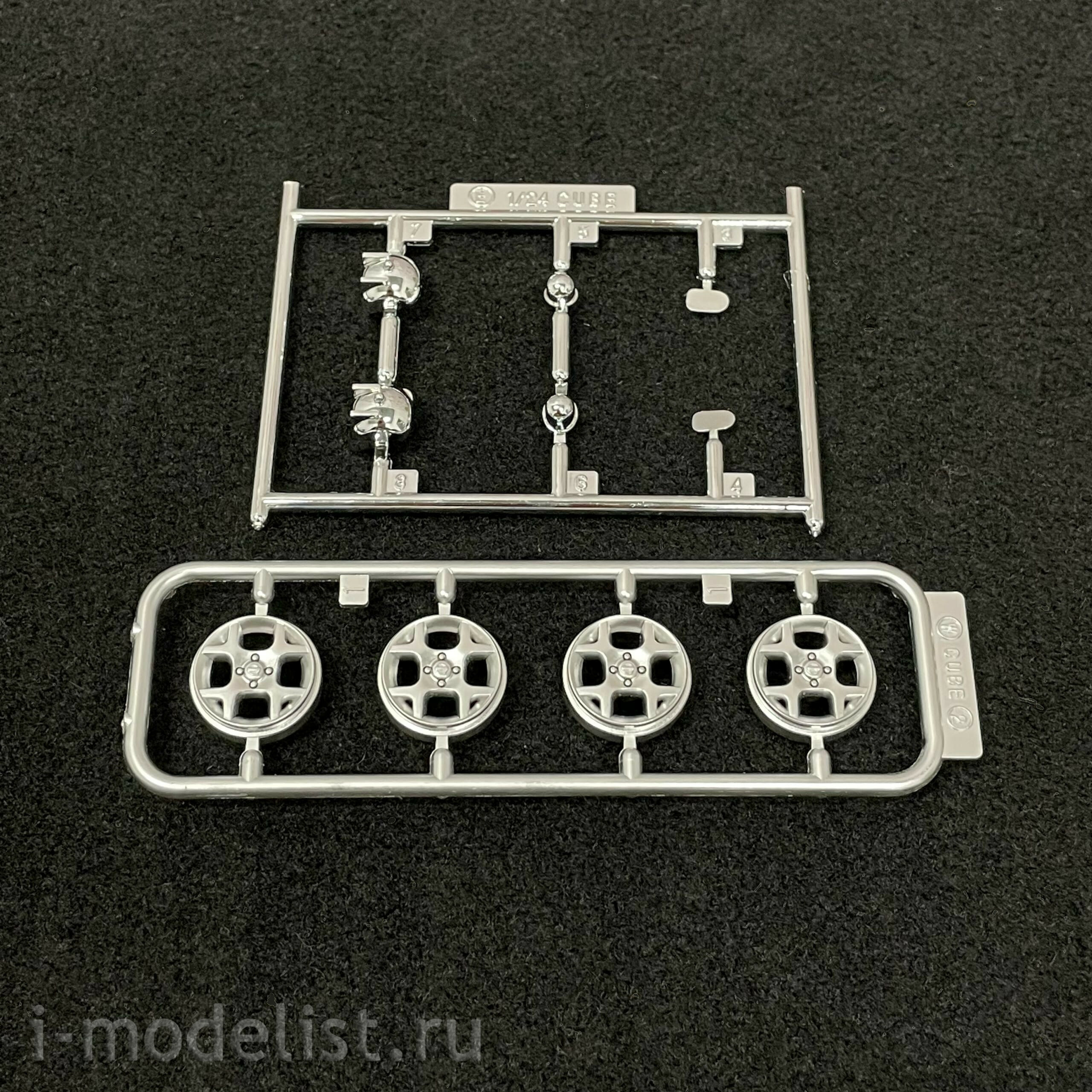 03937 Fujimi 1/24 Nissan Cube EX/Adjuctive