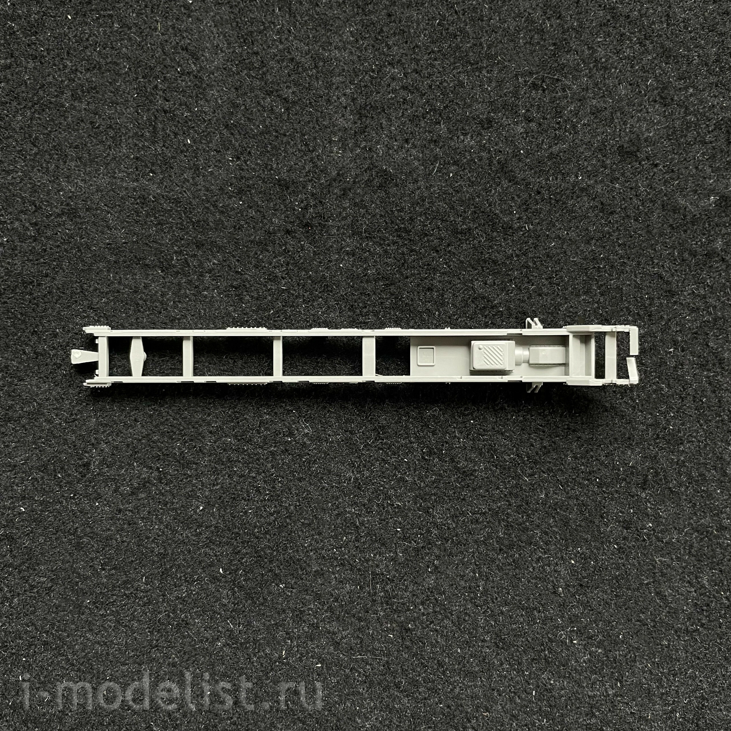 5019 Takom 1/72 Tractor M1070