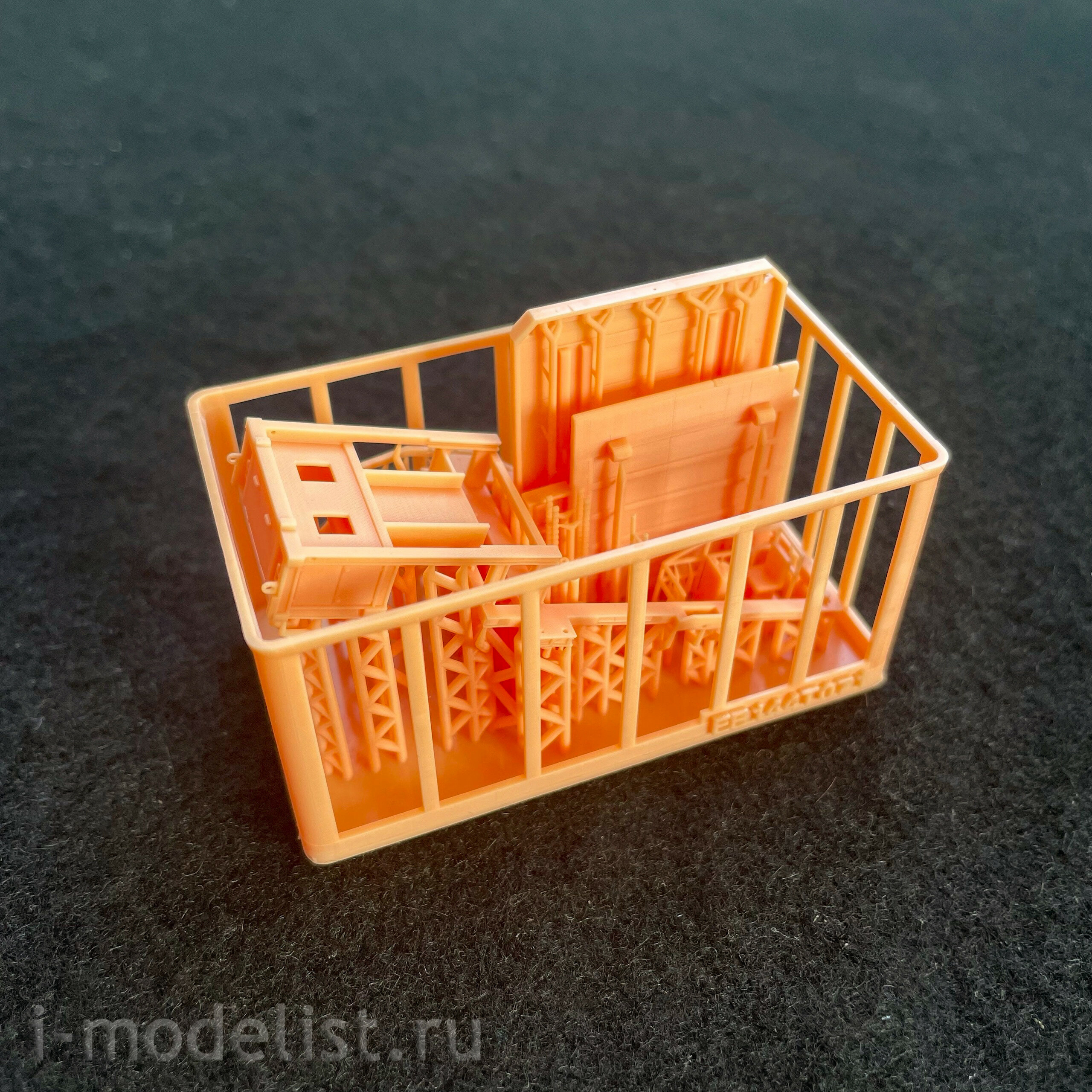 144T071 Orient Express 1/144 Loader Trepel Champ 70 with two containers LD-2