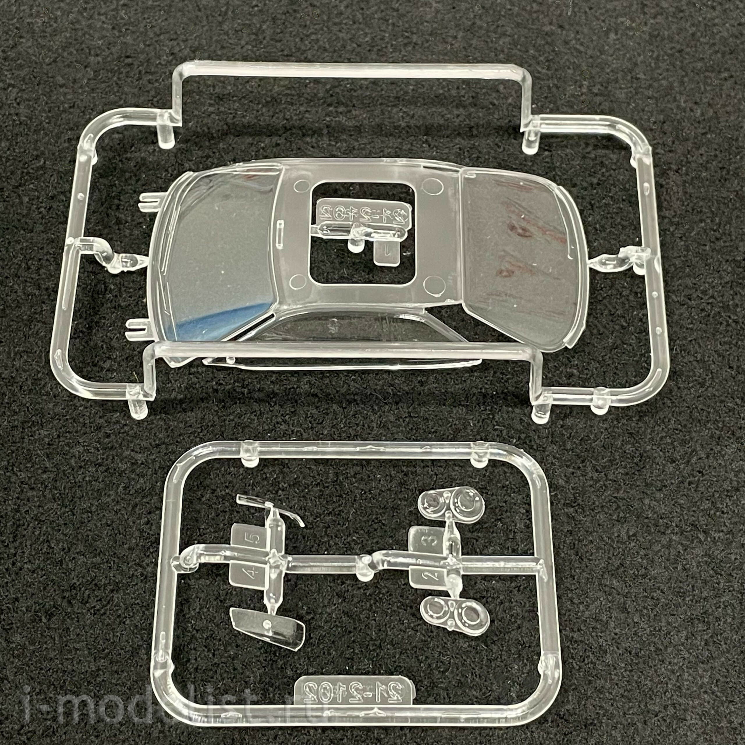 06251 Aoshima 1/32 Nissan R34 Skyline GT-R - White (The Snap Kit)