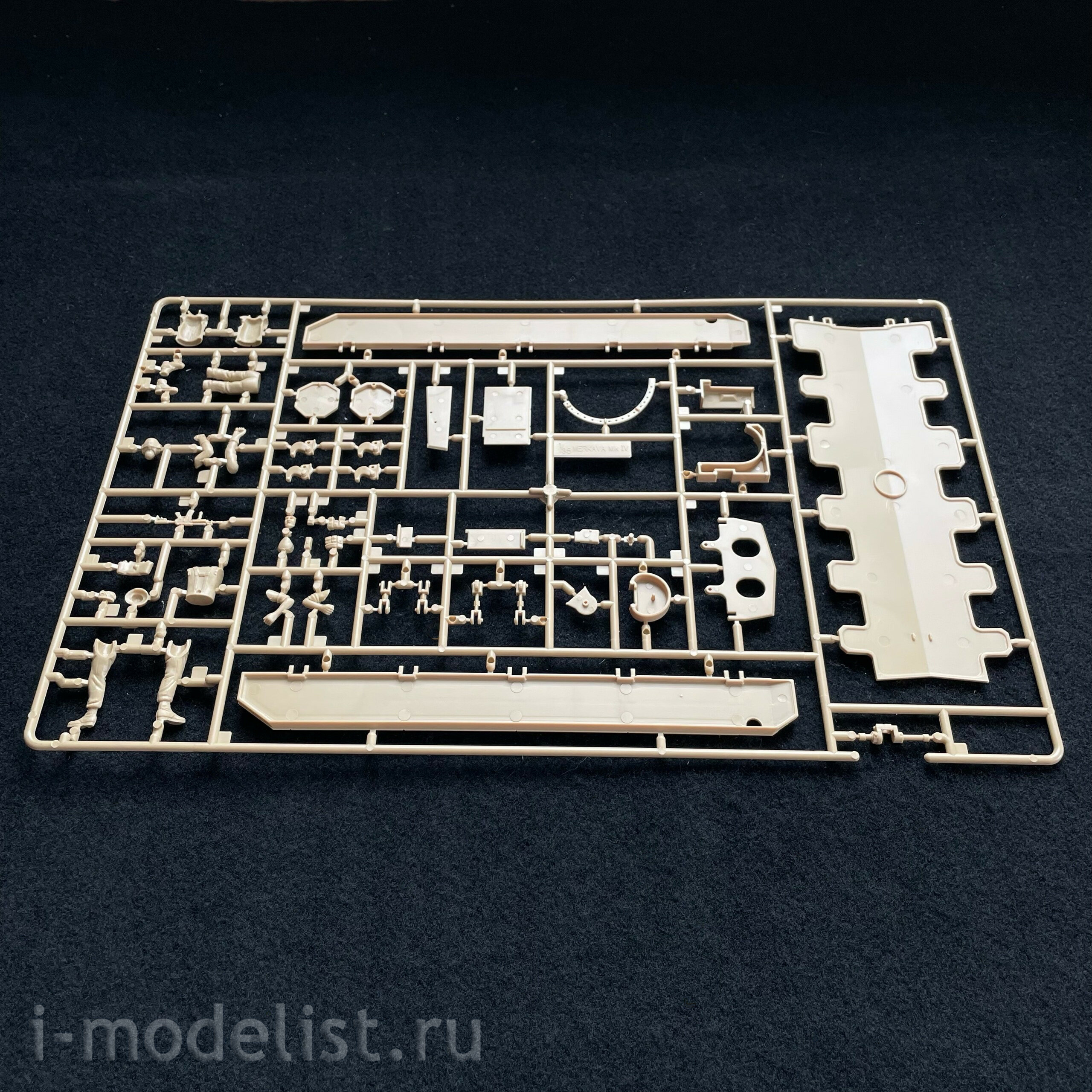 13227 Academy 1/35 Merkava Mk.IV LIC