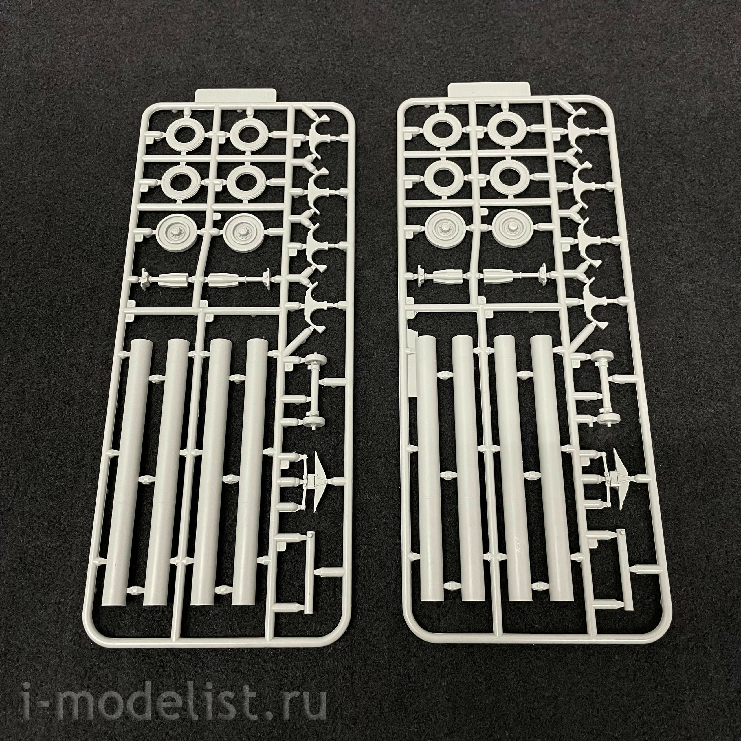 UA72362 Modelcollect 1/72 High Mobility Tractor M983A2+BGM-109