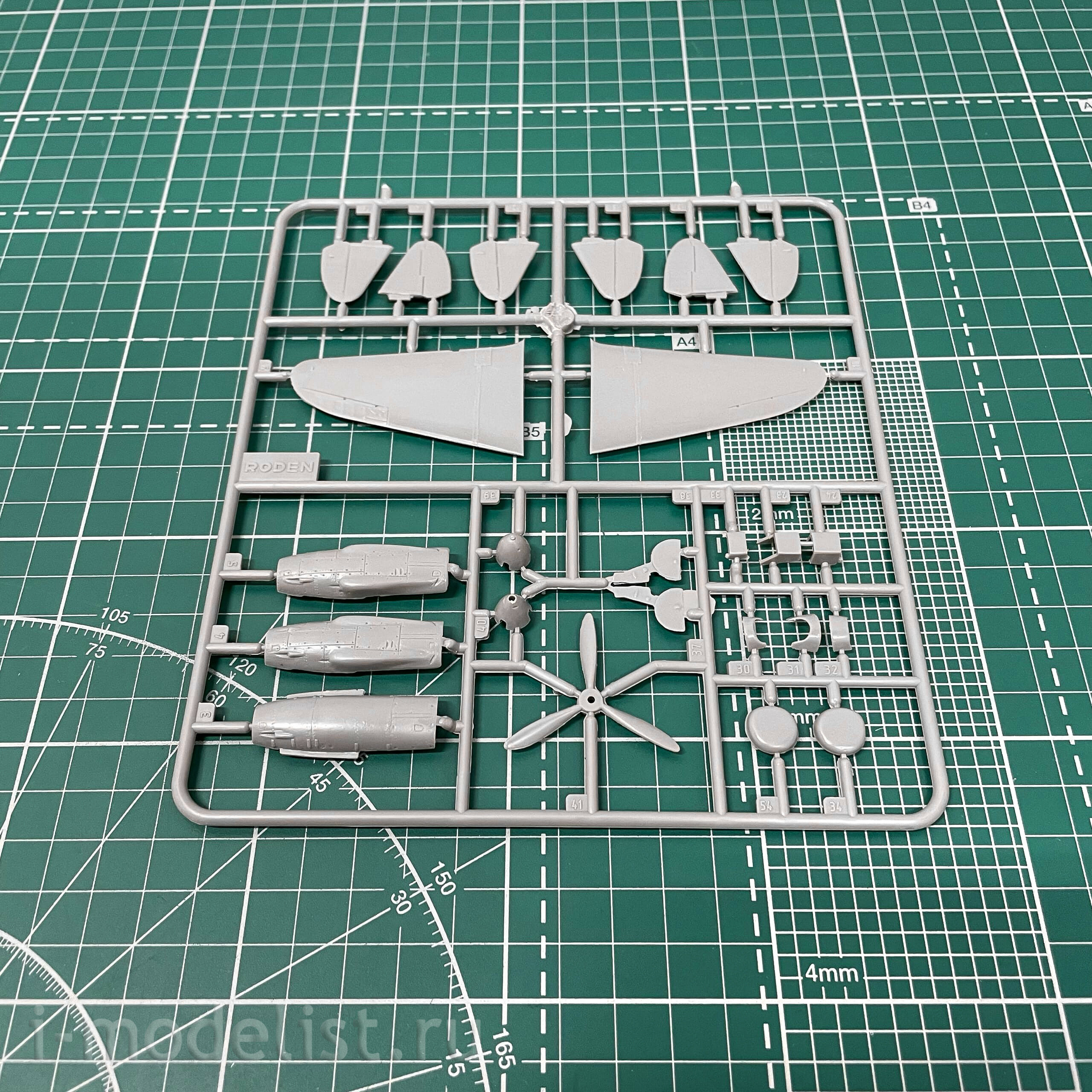037 Roden 1/72 LaGG-3 Aircraft (1,5,11 series)