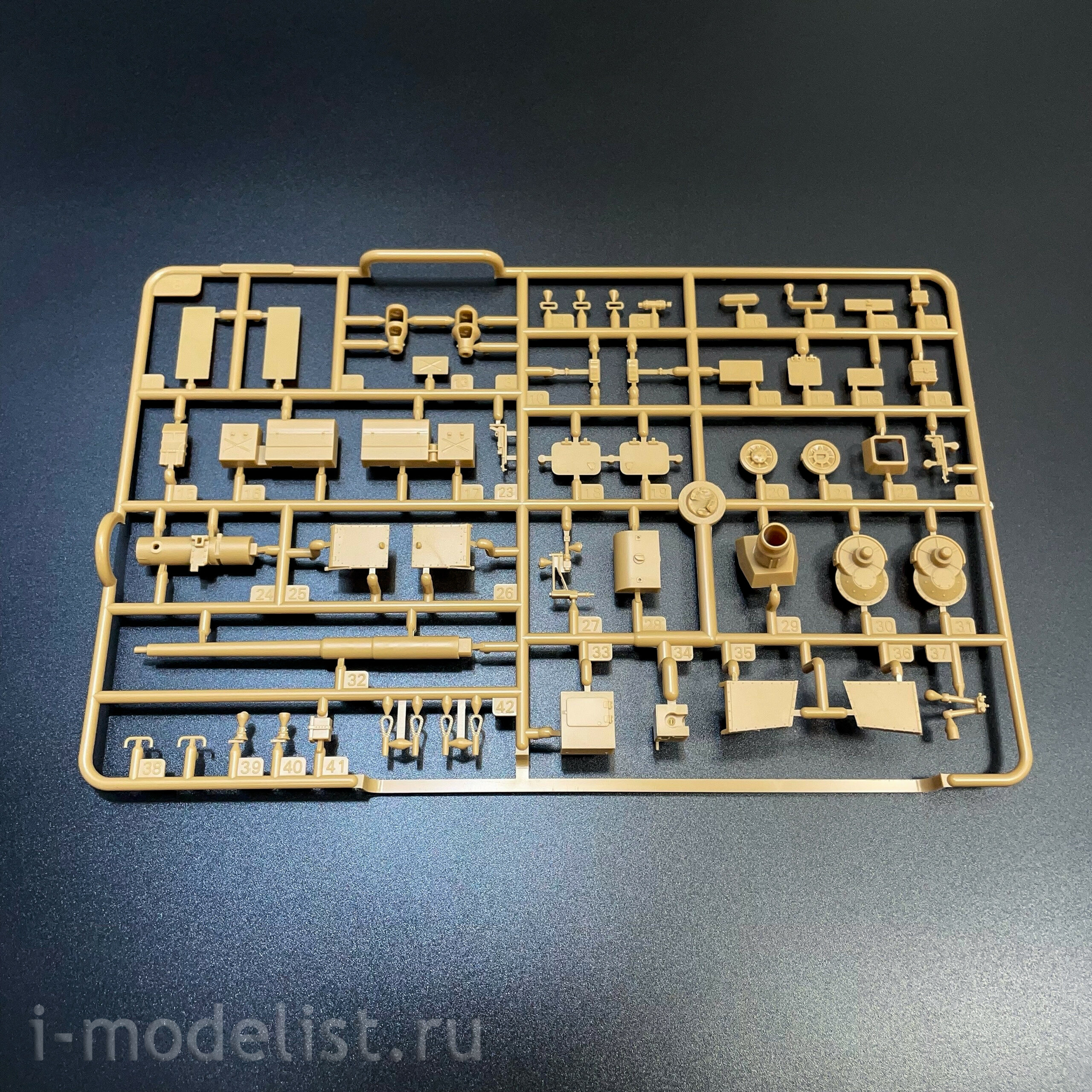 84835 Hobbyboss 1/48 Notмецкий прfromfromип Pz.Sfl.Iva Dicker Max