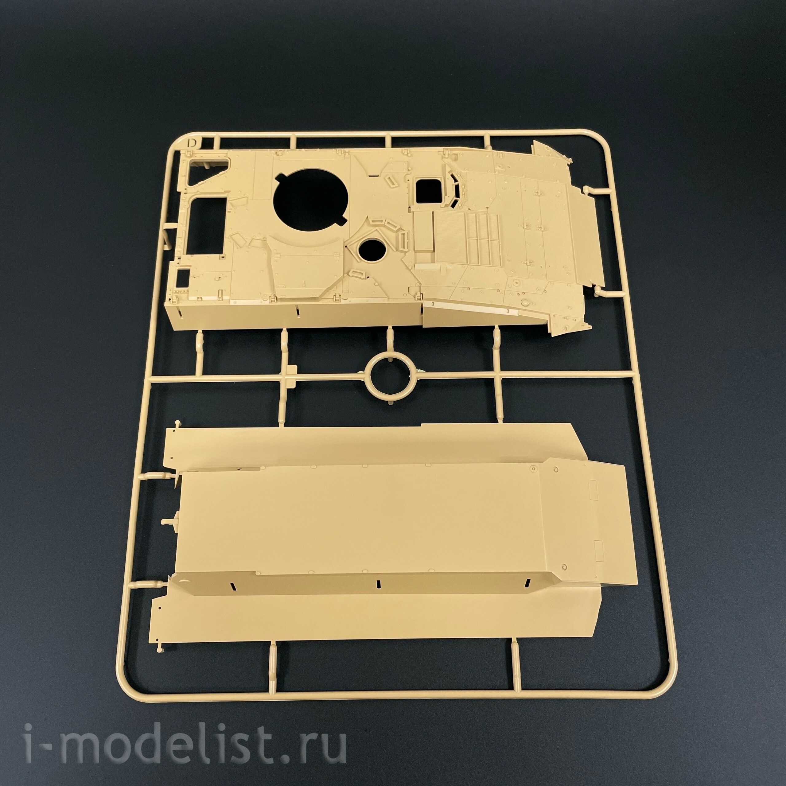 RM-5107 Rye Field Model 1/35 German armored personnel carrier 