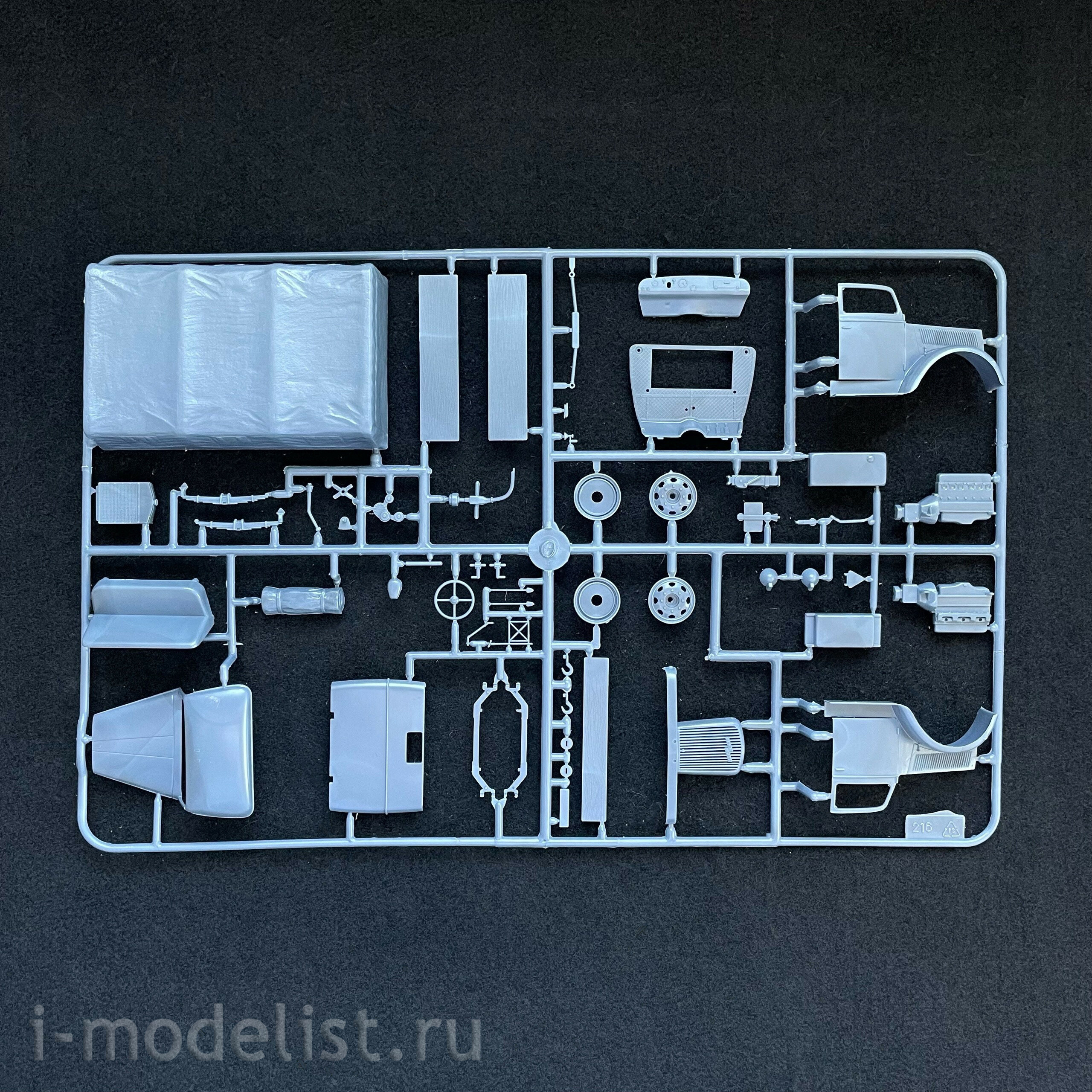 3710 Zvezda 1/35 German Truck Opel Blitz Kfz. 305
