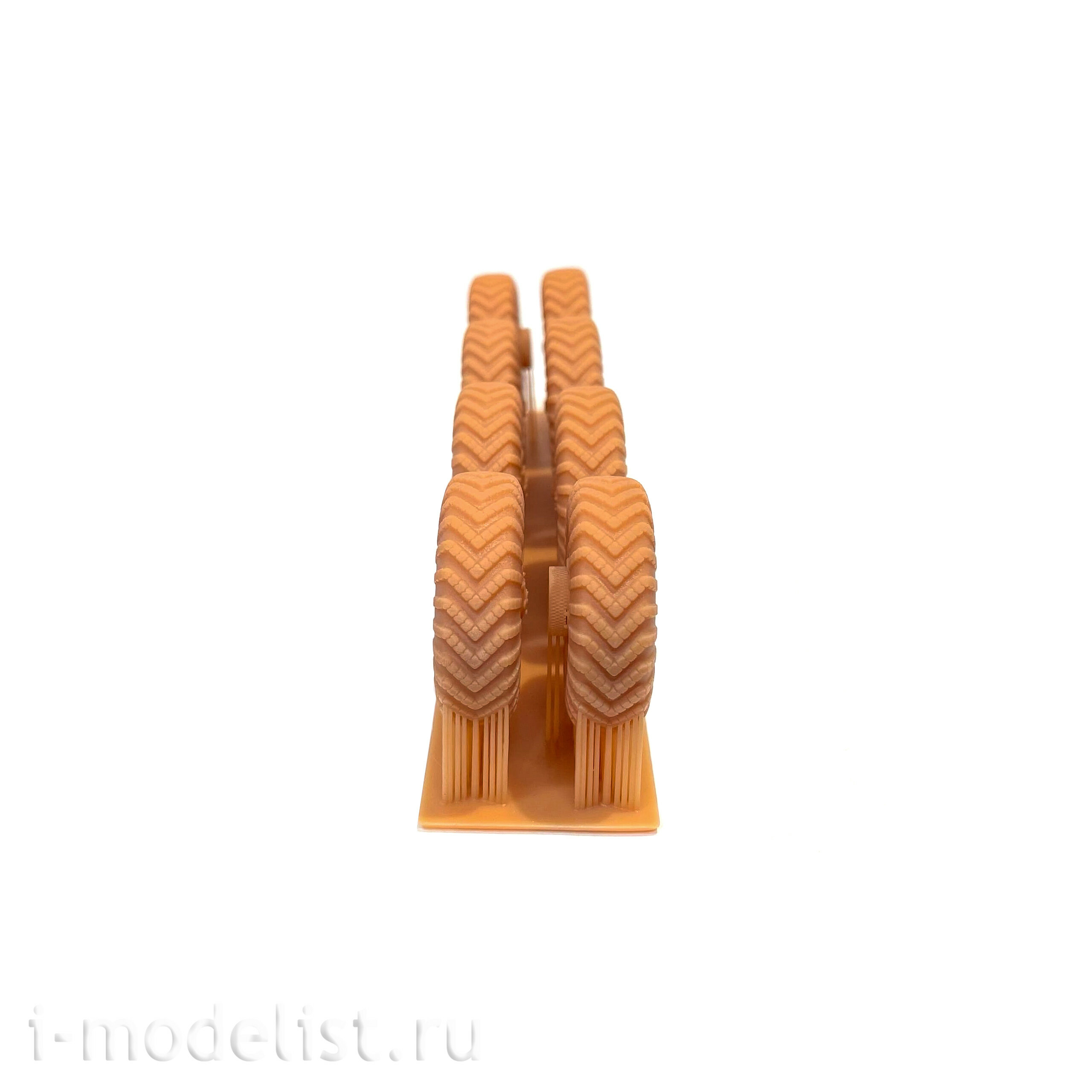 DVC35025 DVC 1/35 I-159 Wheelset for the Uragan rocket Launcher and the Luna short-range artillery missile system (8 pcs.)